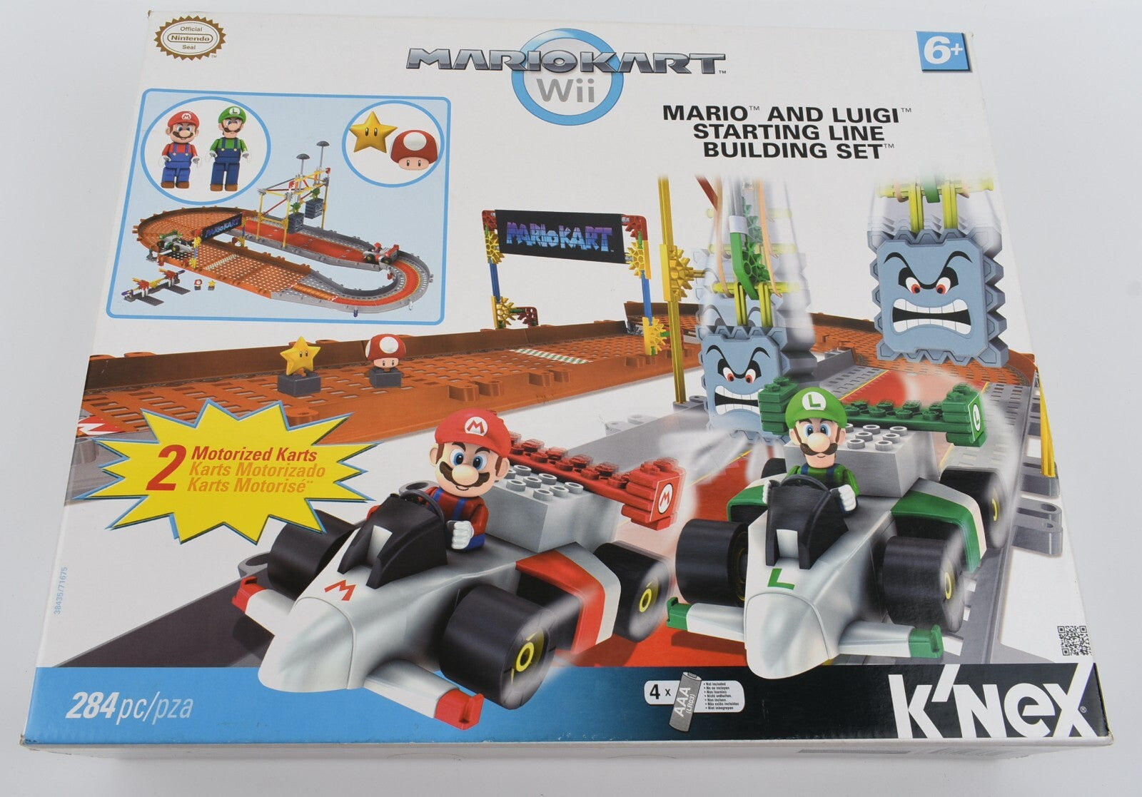 K’NEX Mario Kart Wii - Mario and Luigi Starting Line Building Set *no karts*
