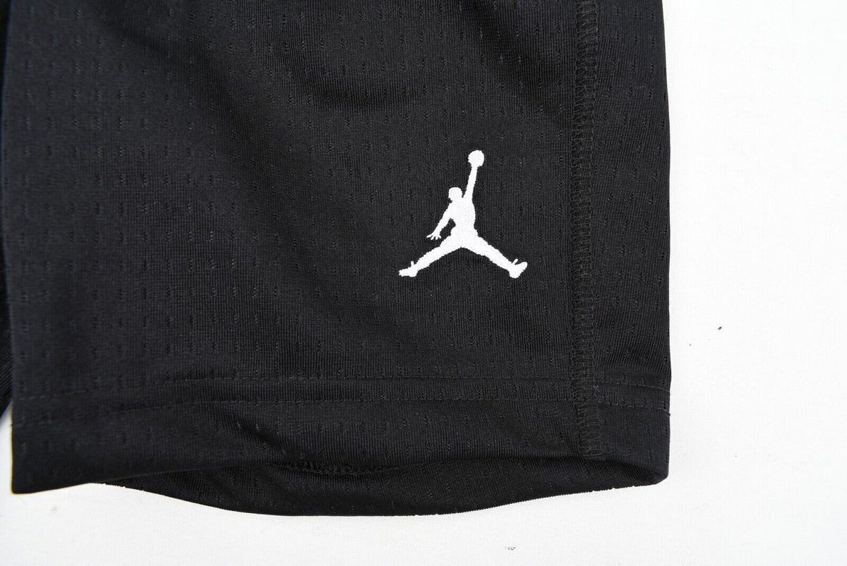 NIKE AIR JORDAN Boys Kids Basketball Style Shorts, Black, size 1-2 years