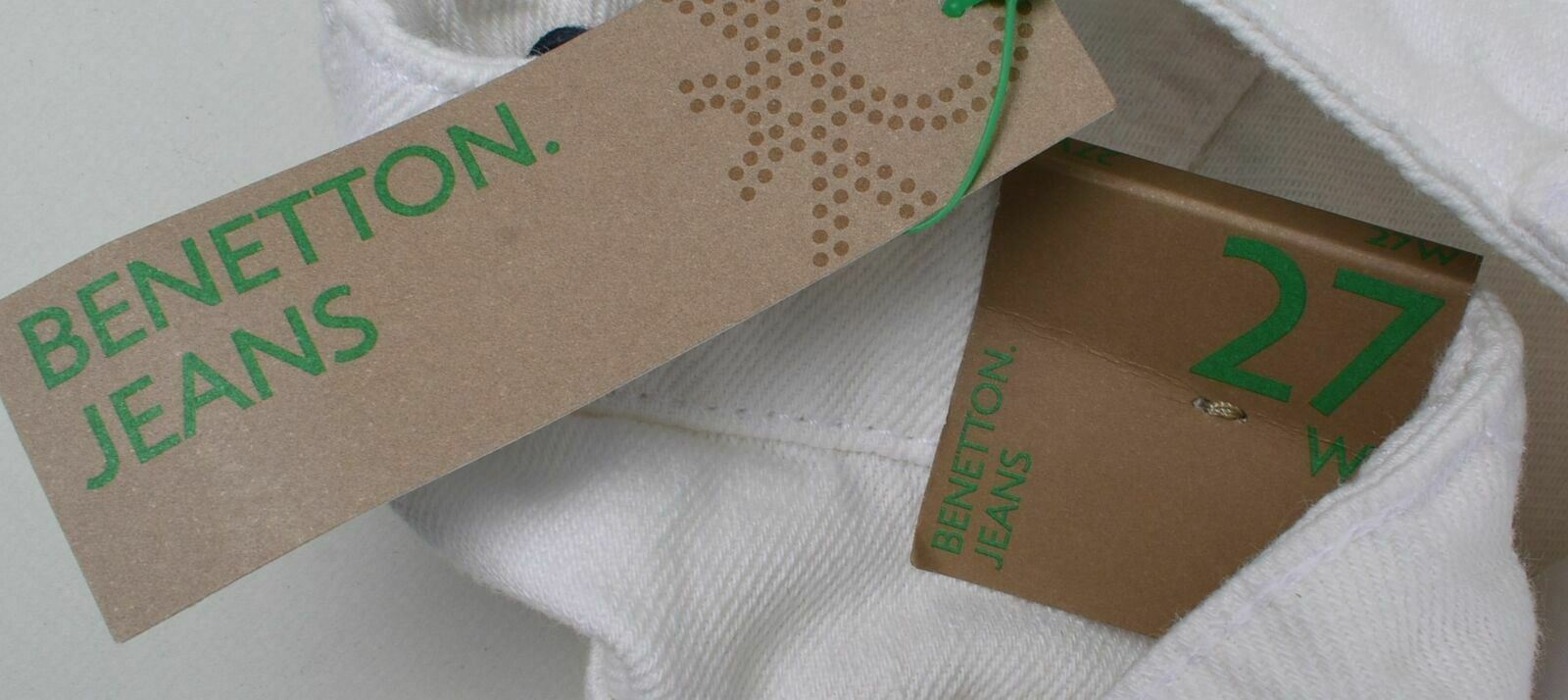 BENETTON JEANS Women's Boyfriend Cut Distressed look White Jeans- W27