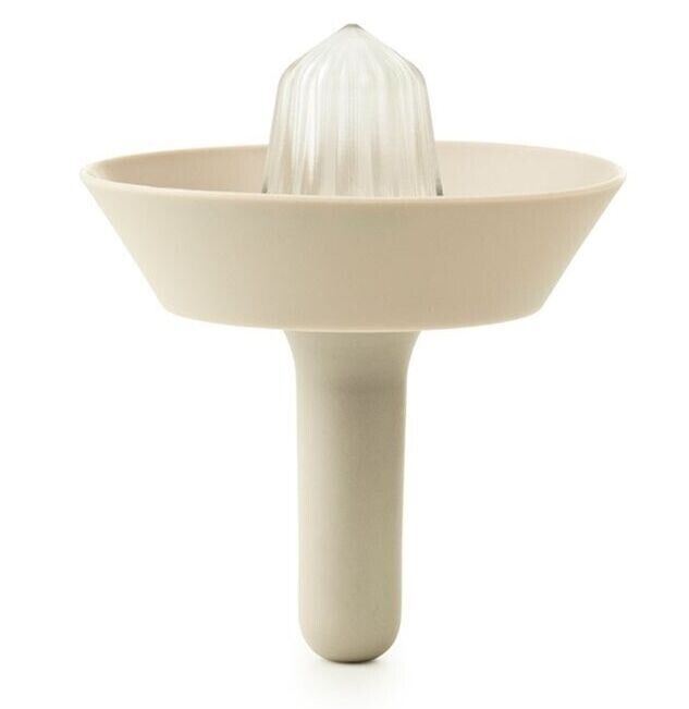Normann Copenhagen Silicone Citrus Squeezer (Beige)