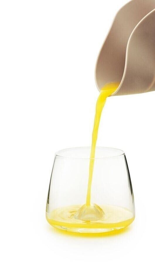 Normann Copenhagen Silicone Citrus Squeezer (Beige)