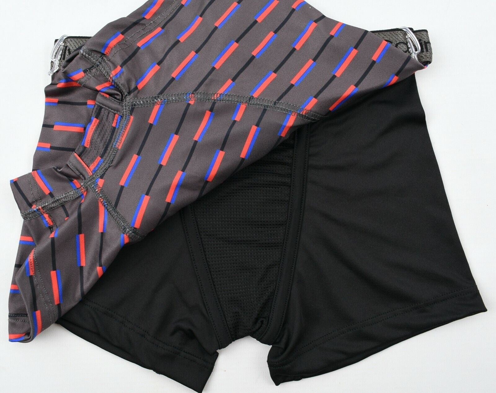 CALVIN KLEIN Boys' AIR FX 2-pk Microfibre Boxer Briefs, Grey/Multi, size 6-7 y.