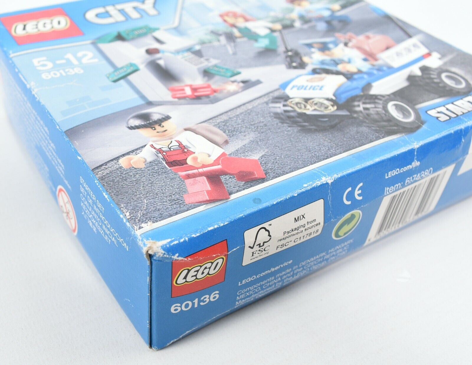 LEGO 60136 - Lego City Starter Set - New