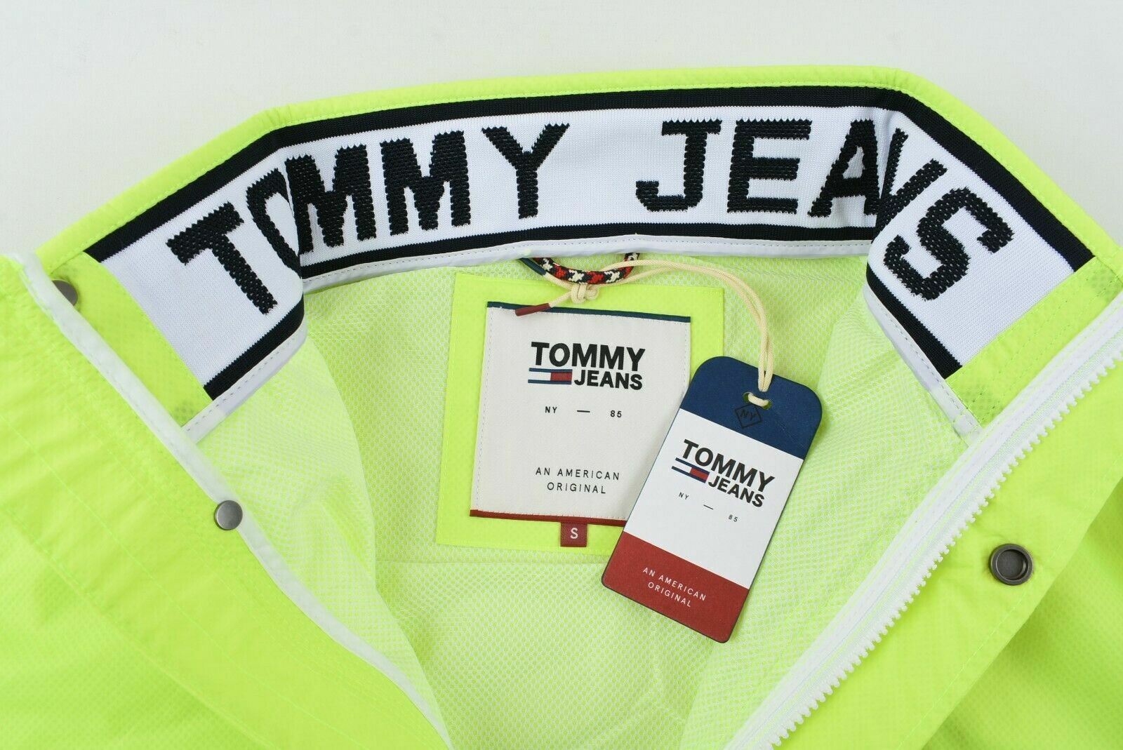 TOMMY HILFIGER Men's Mesh Trainer Jacket, Windbreaker, Safety Yellow, size SMALL