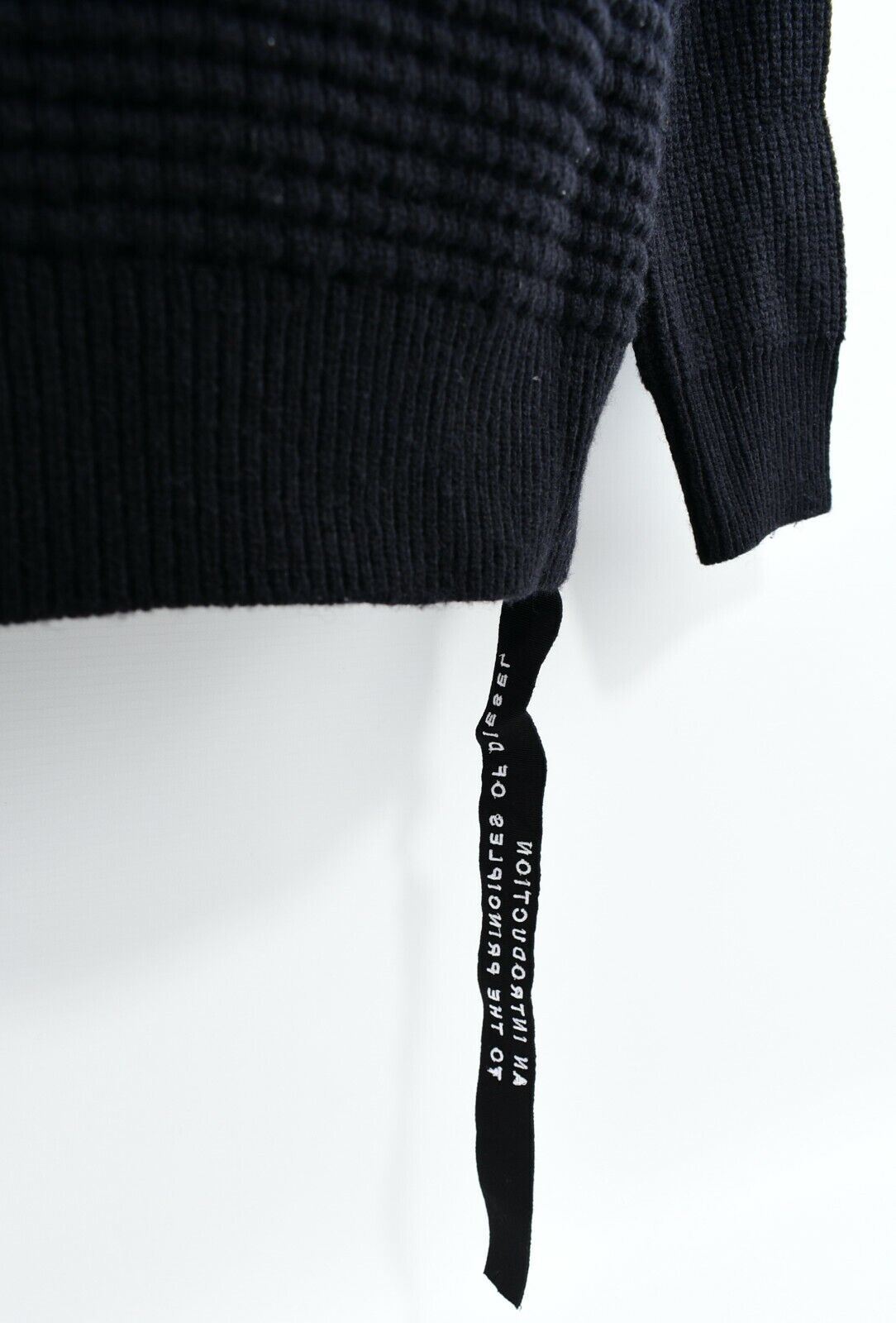 DIESEL Men's K-RUSHIS Textured Jumper with Eyelets, Black size M *stitched hole*