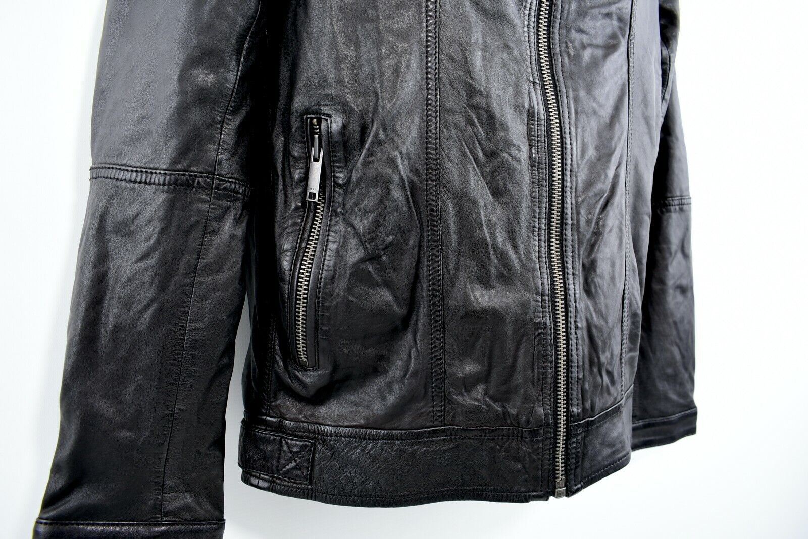DKNY Men's Black Genuine Leather Jacket, size XS