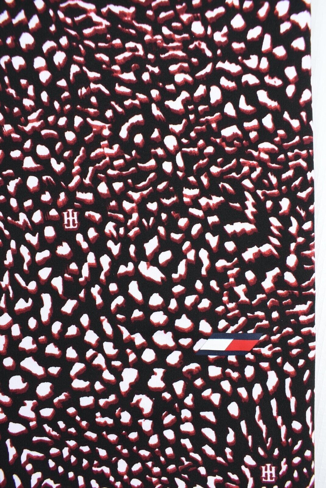 TOMMY HILFIGER Activewear Women's Leggings, Black/Red Pattern, size M (UK 12)