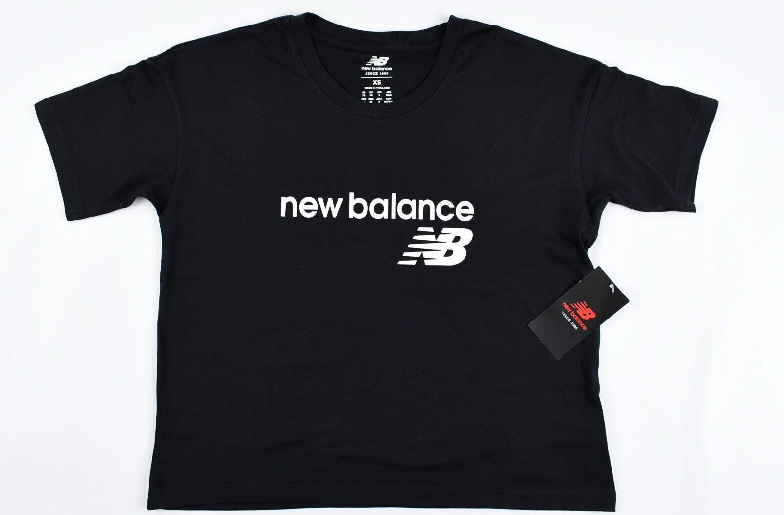 NEW BALANCE Women's Stacked Logo Cropped Relaxed Tee, Black, size M (UK 12)
