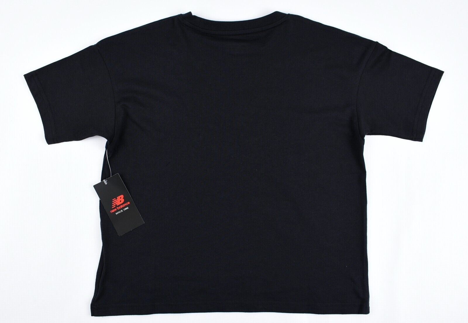 NEW BALANCE Women's Stacked Logo Cropped Relaxed Tee, Black, size M (UK 12)