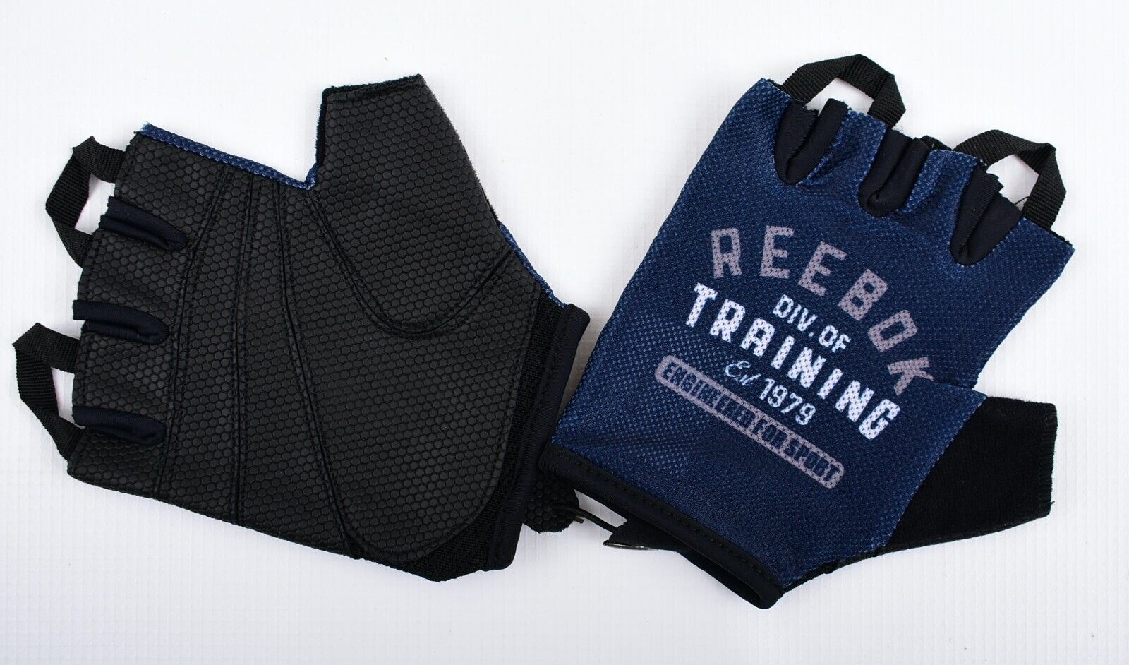 REEBOK Men's Training Gloves, Black /Navy Blue, size SMALL