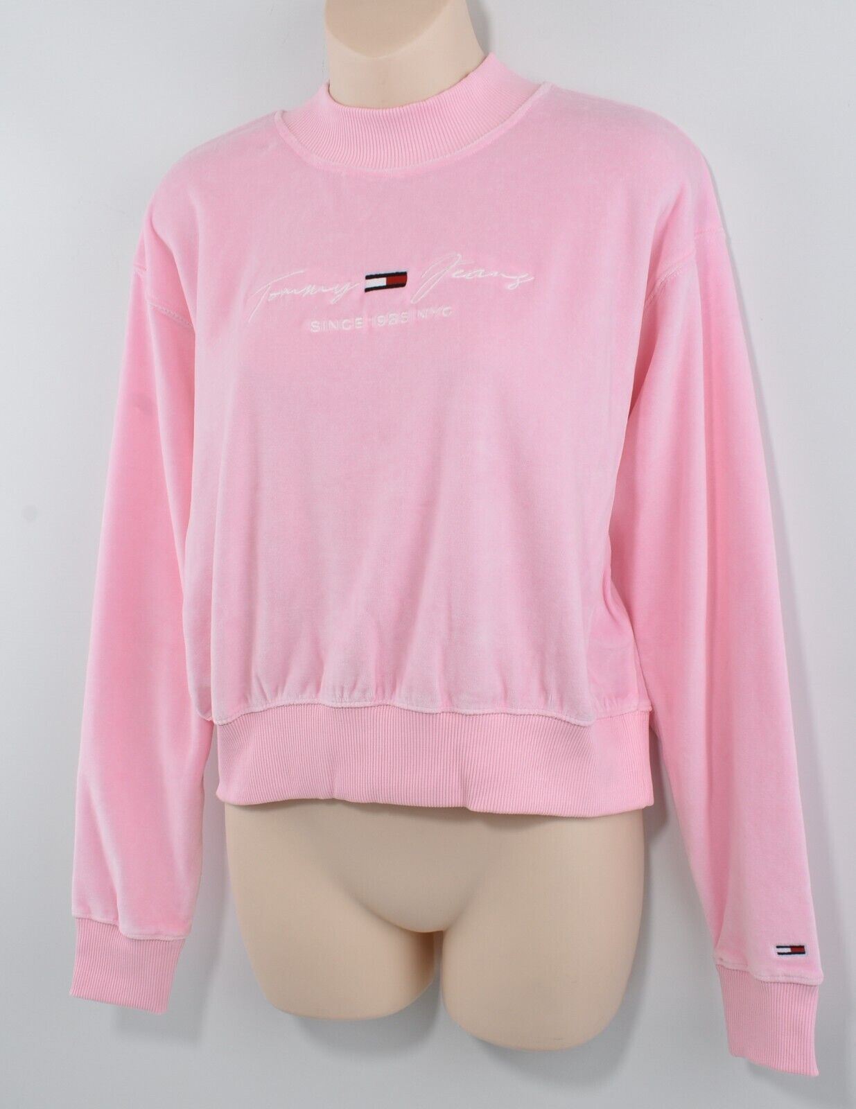 TOMMY JEANS by TOMMY HILFIGER Women's Cropped Velour Sweatshirt, Pink, size M