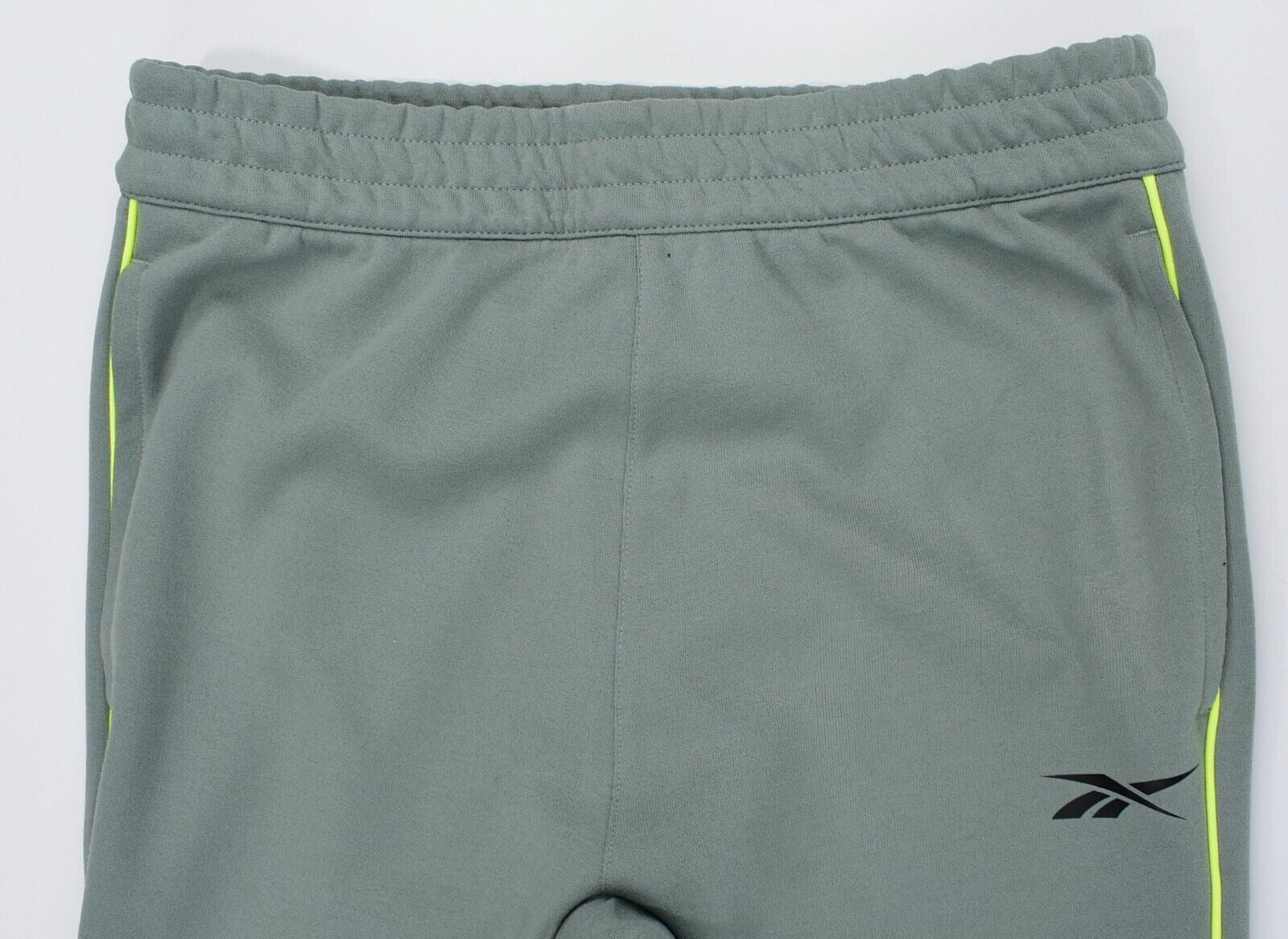 REEBOK Men's WORKOUT READY Joggers, Harmony Green, size SMALL