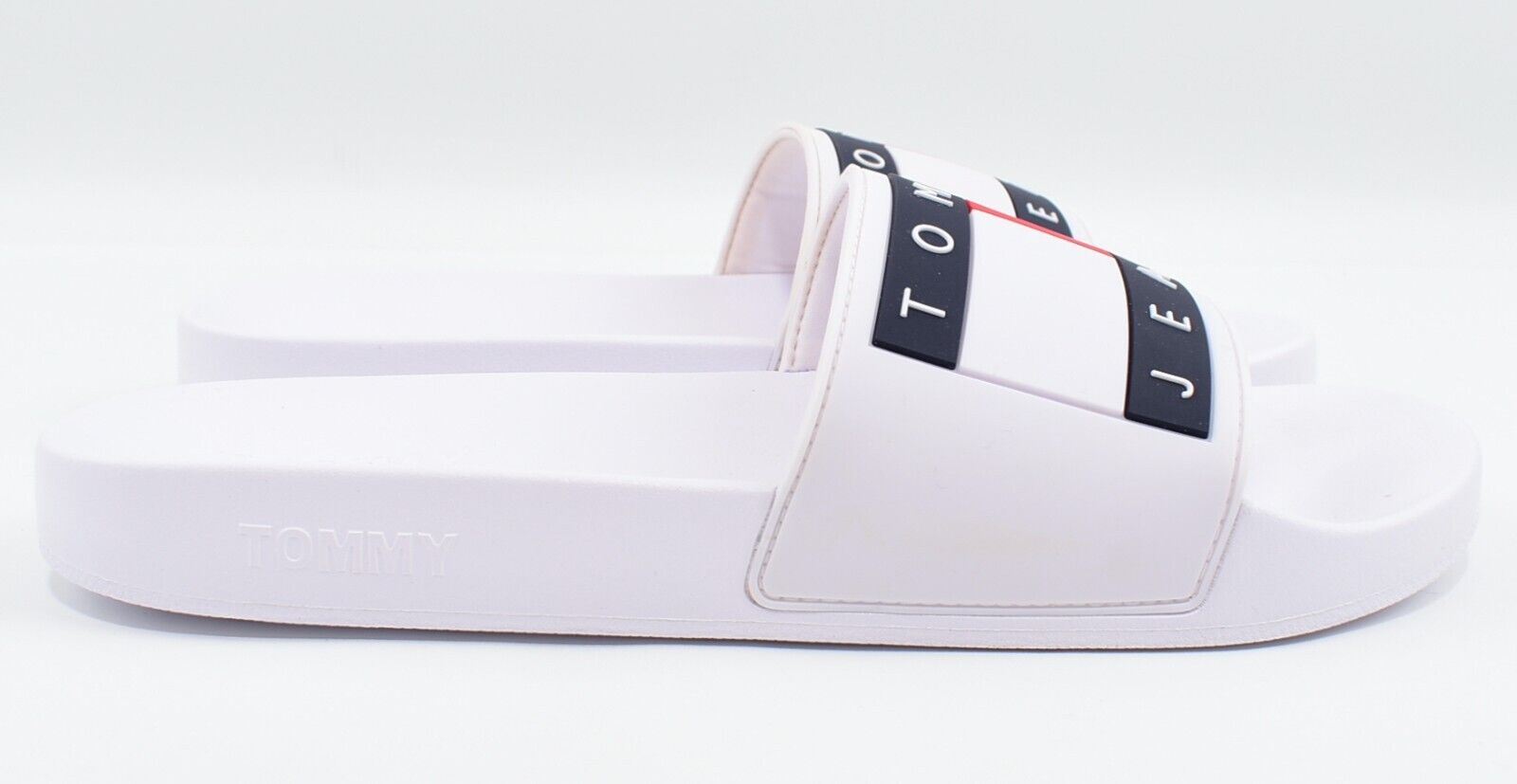 TOMMY HILFIGER Men's Flag Logo Pool Sliders Sandals, White, size UK 9 /EU 43