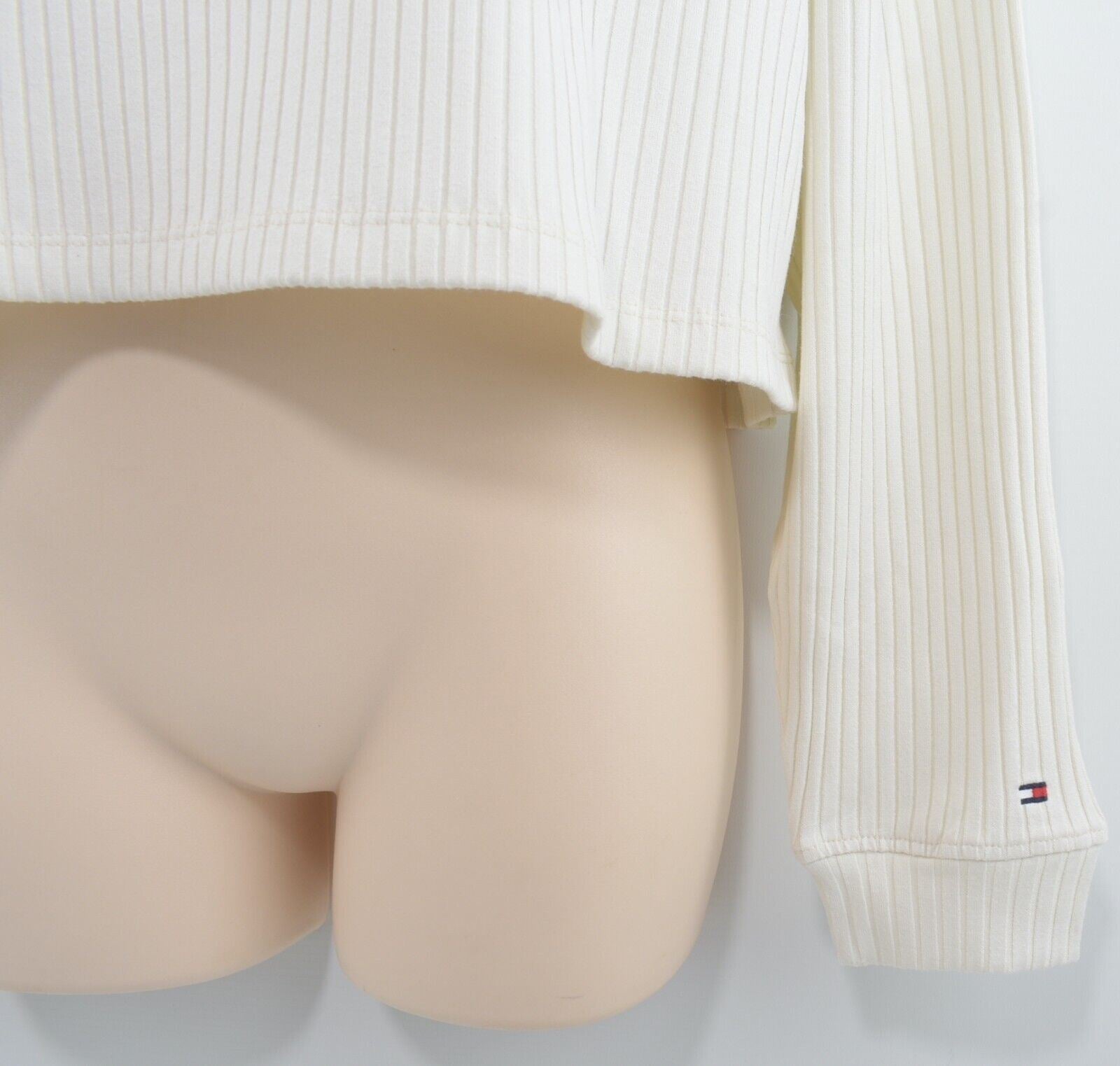 TOMMY HILFIGER Women's Girls' Long Sleeve Ribbed Cropped Top, Ivory, size S