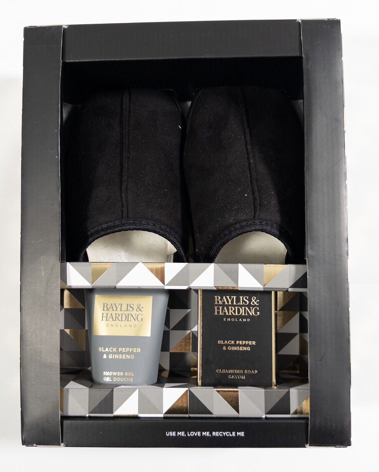 BAYLIS AND HARDING Men's Gift Set Black Pepper and Ginseng *Damaged box*