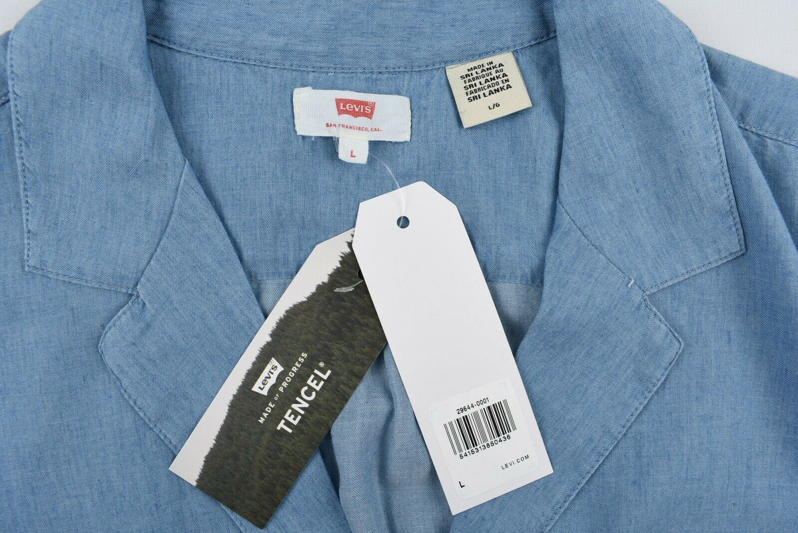 LEVI'S Women's Lightweight Sleeveless Shirt Top, Blue, size L