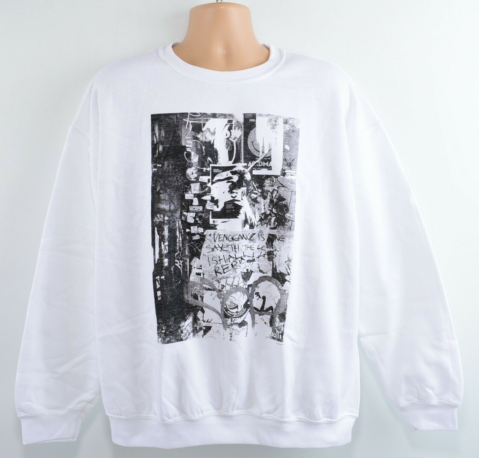 BOLONGARO TREVOR Men's White & Black Graphic Print Sweatshirt, size XL