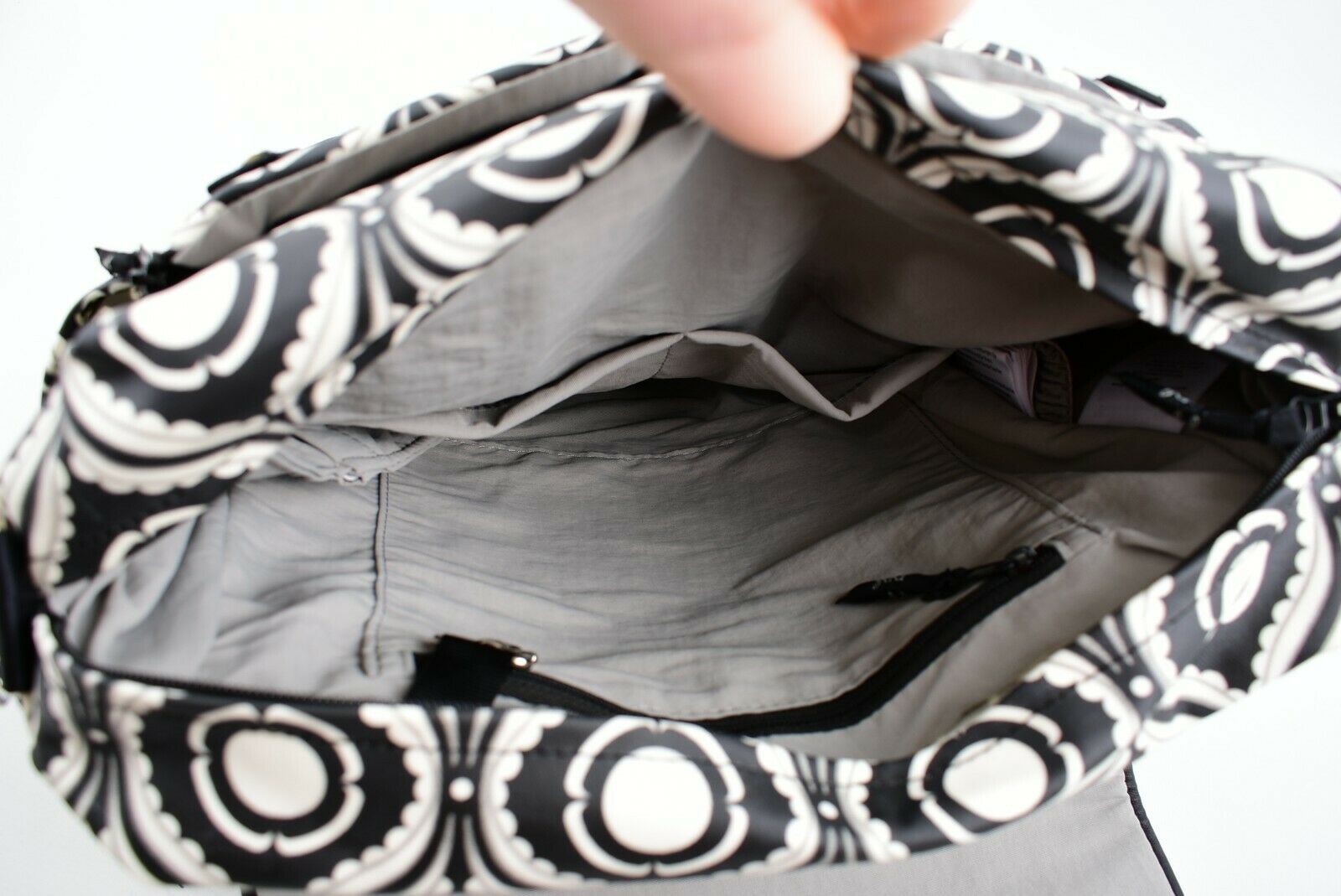 PETUNIA PICKLE BOTTOM Boxy - Evening in Islington, Baby Changing Nappy Bag