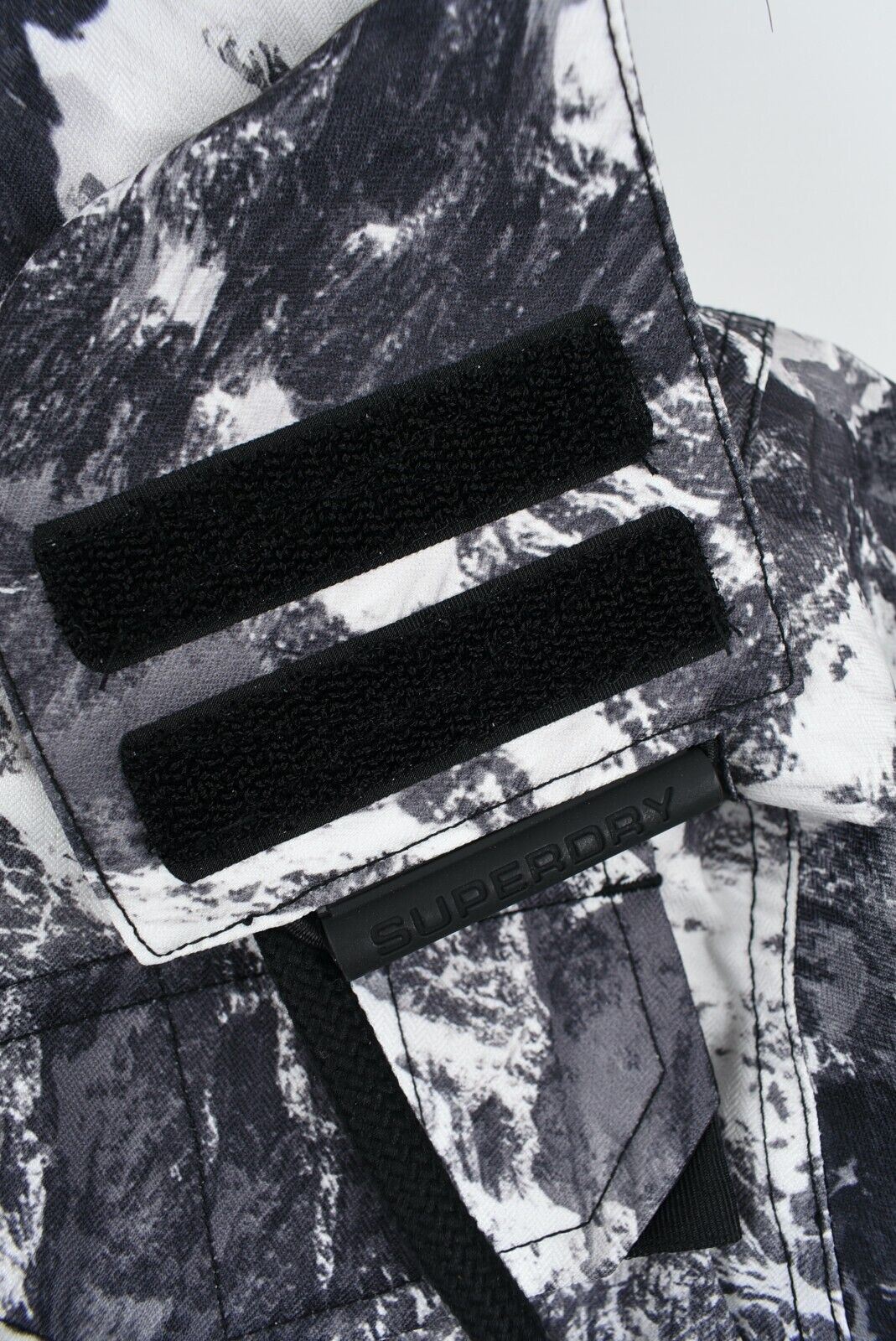 SUPERDRY Women's ULTIMATE SNOW SERVICE Ski Jacket, Cliff Face/Black, M/ UK12