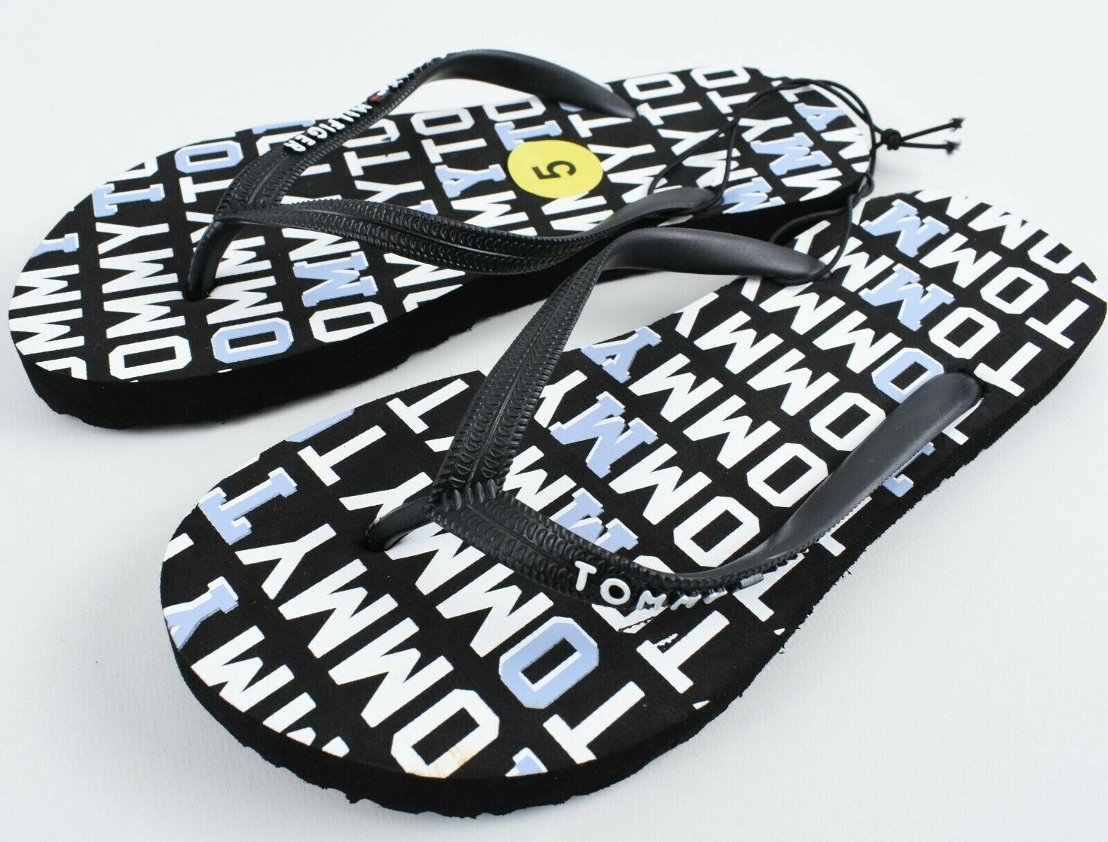 TOMMY HILFIGER Women's DANE-R Flip Flops Sandals, Black/White, size UK 2.5