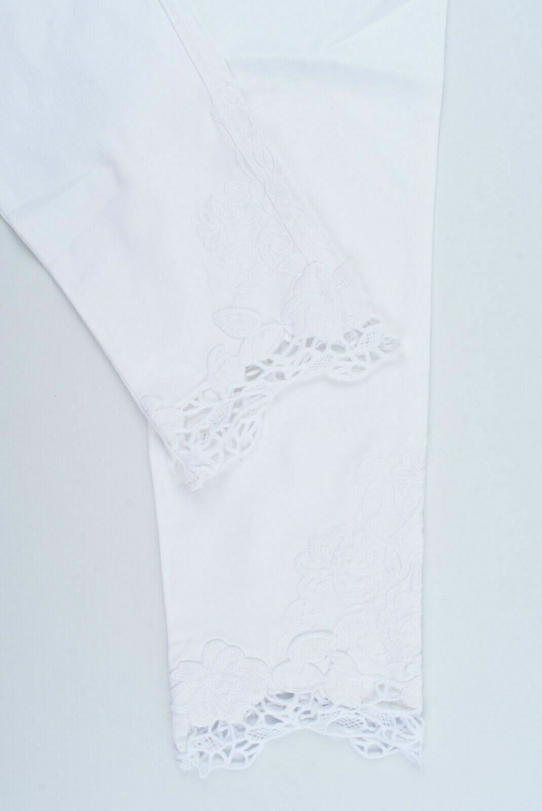 GUESS Womenâs Lace Hem Trousers Pants, White, size W28