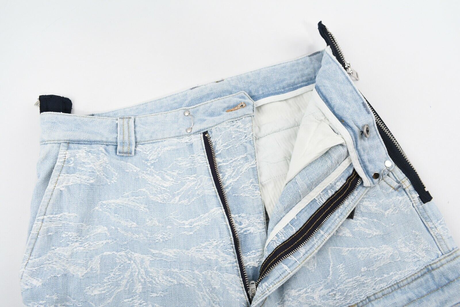 DIESEL Men's D-LUK Relaxed Waist Utility Denim Shorts, Blue, size W28