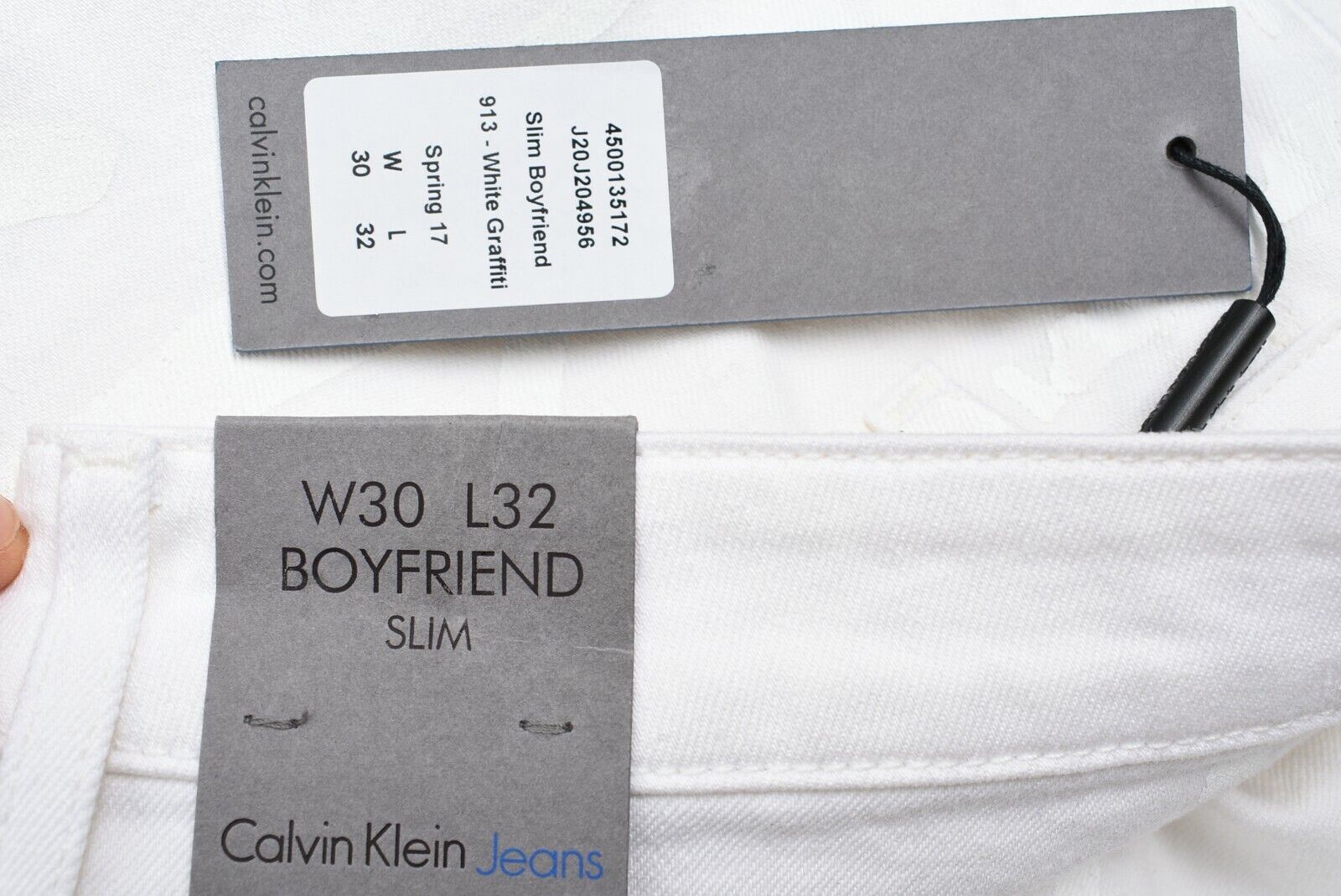 CALVIN KLEIN Women's BOYFRIEND Jeans, Slim Fit, White Graffiti, size W30 L31