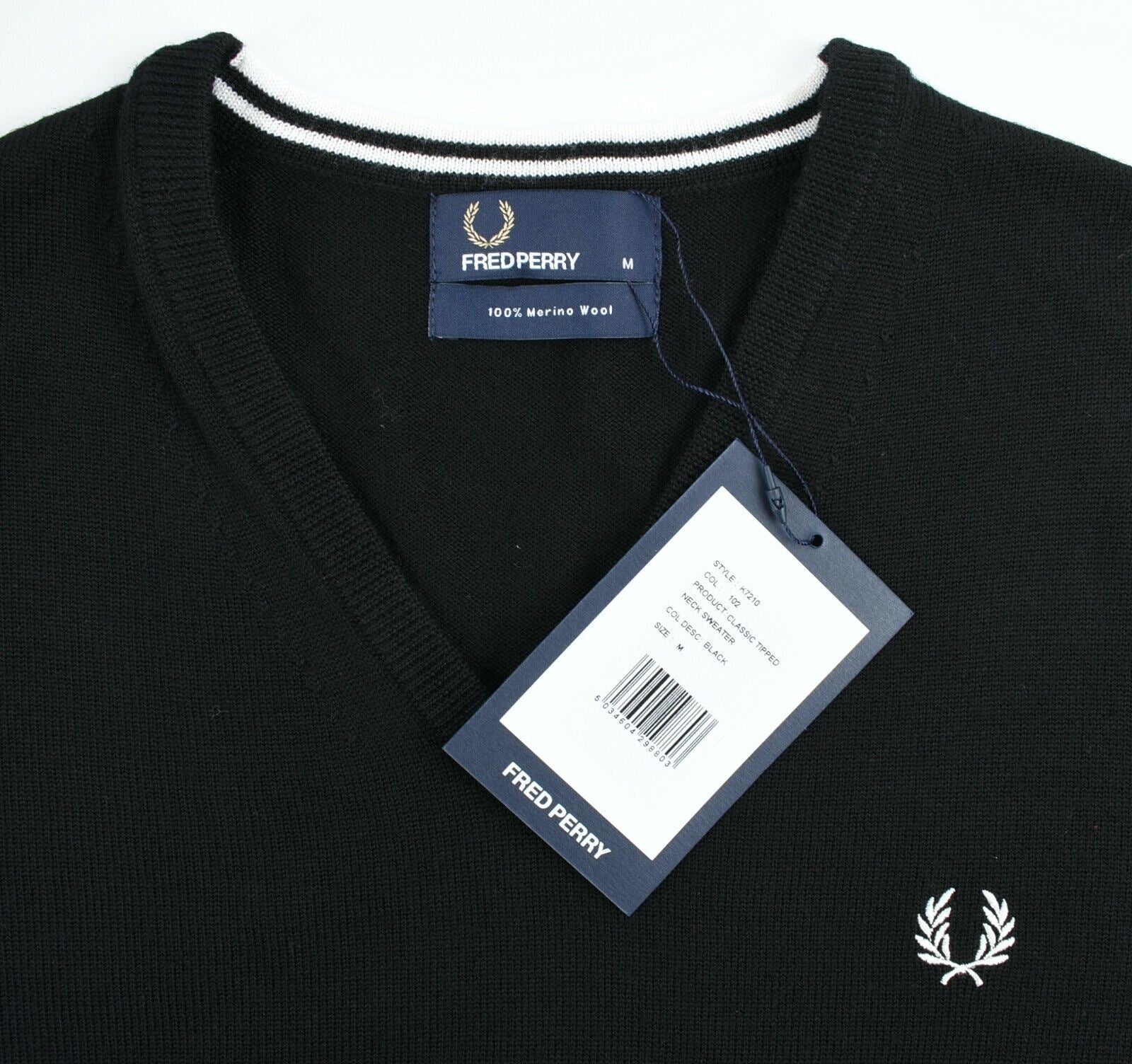 FRED PERRY Men's 100% Merino Wool V-neck Jumper, Black, size M