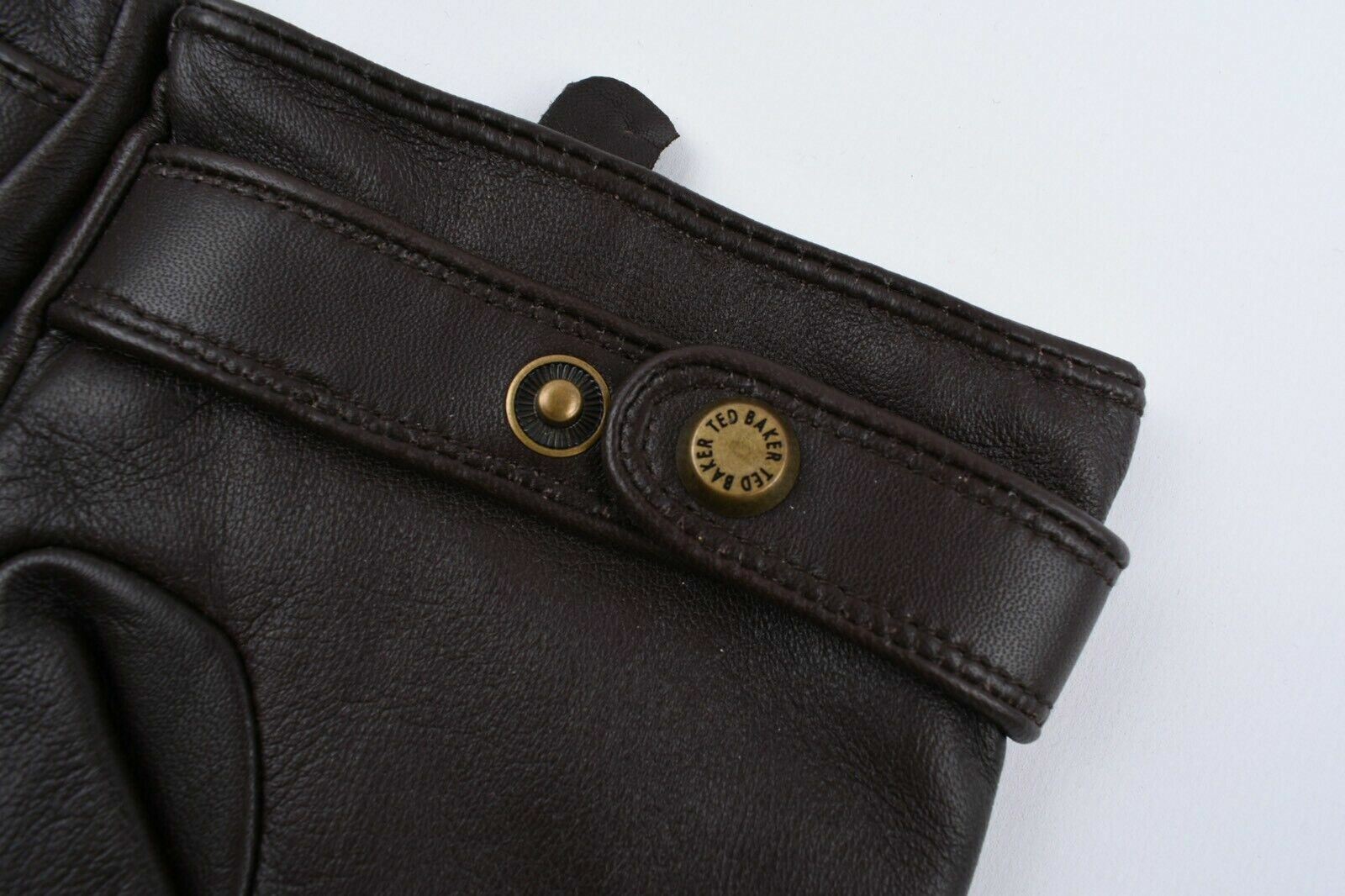 TED BAKER Mens Core Stitch Chocolate Brown Leather Gloves, size Small label S/M