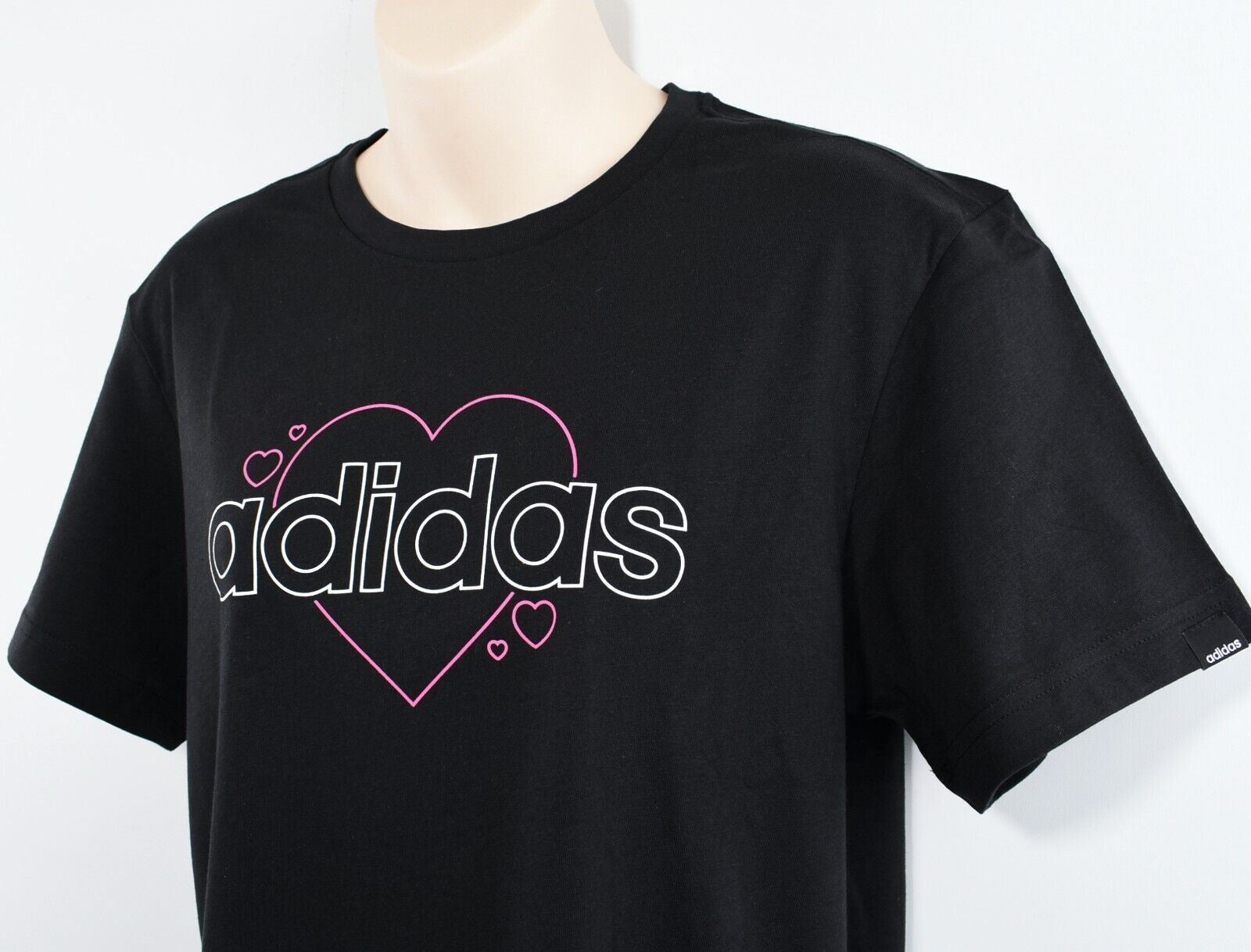 ADIDAS Women's Linear Love Logo Crew Neck T-shirt, Tee, Black, size XS (UK 4-6)