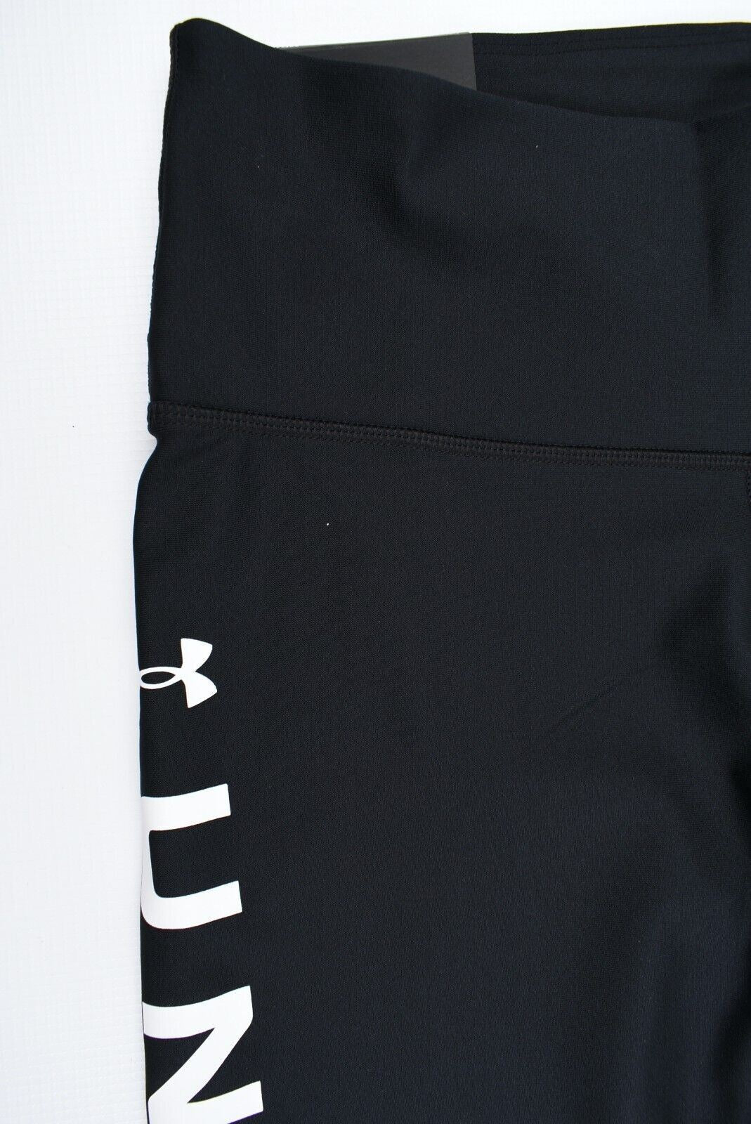UNDER ARMOUR Activewear Women's HeatGear Leggings, Black/White, size M (UK 12)