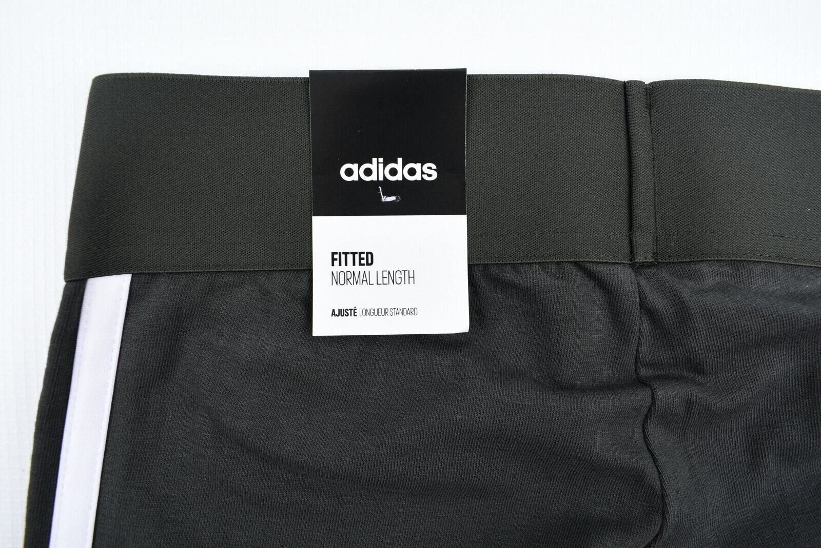 ADIDAS Women's 3 Stripes Cotton Leggings, Legend Earth Green, size XS (UK 4-6)
