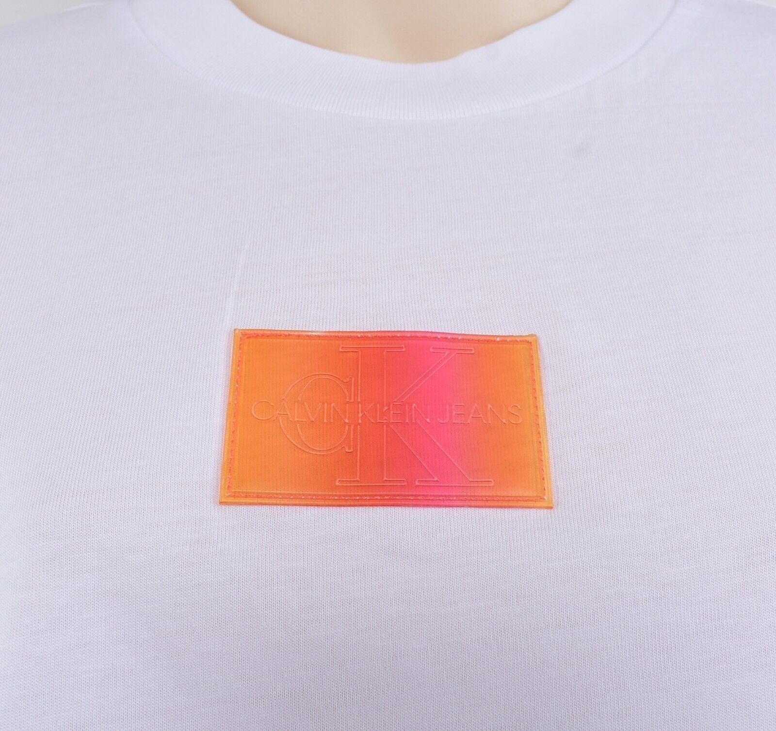 CALVIN KLEIN JEANS Women's Gradient Badge Logo Vest Top, White, size M /UK 12