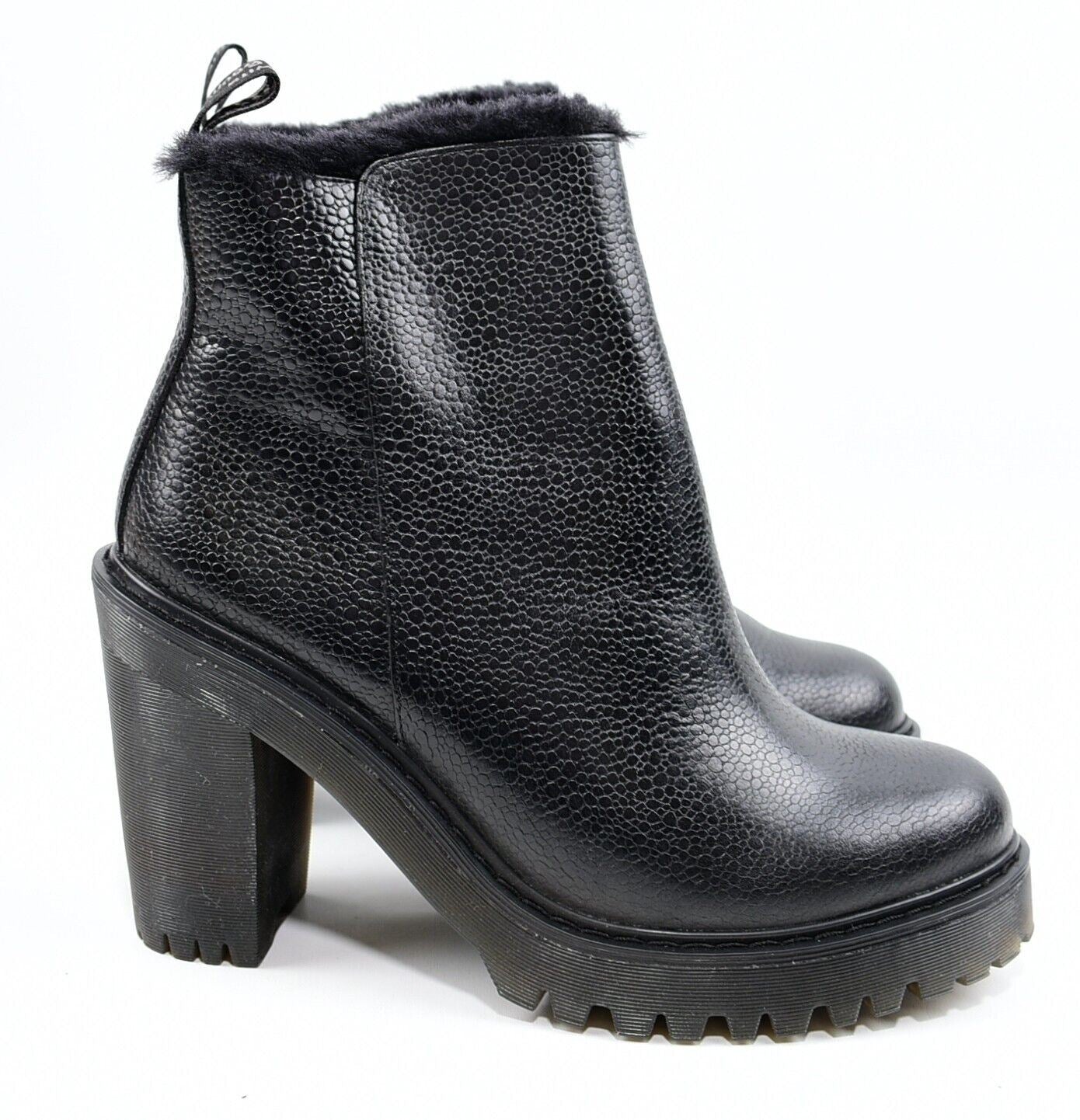 DR MARTENS Womens MAGDALENA Genuine Leather Faux Fur Lined Boots, size UK 6