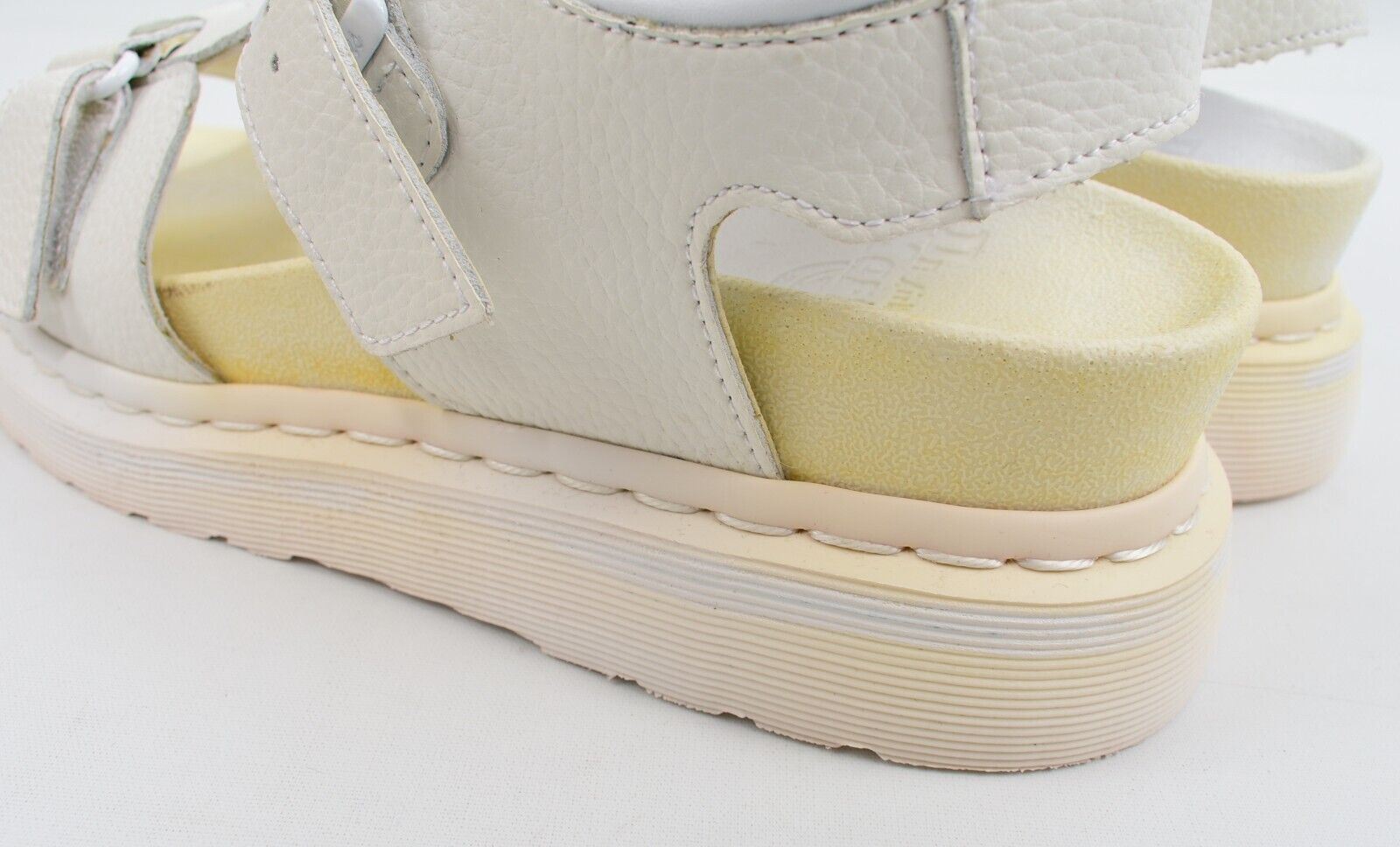 DR MARTENS Womens KAMILAH White Leather Chunky Sandals, size UK 7 / EU 41