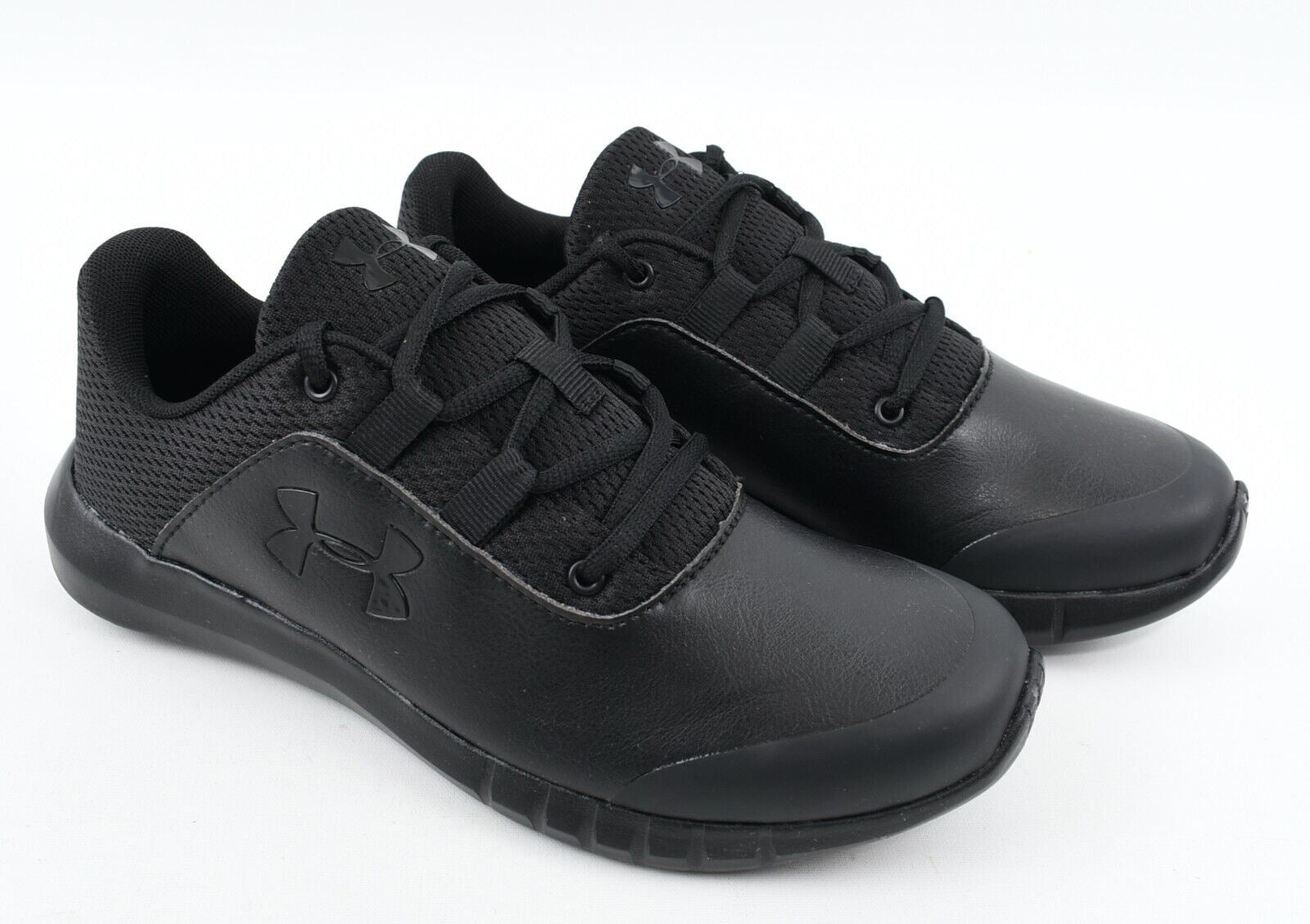 UNDER ARMOUR Kids MOJO Trainers Sport School, Black, Junior size UK 4.5