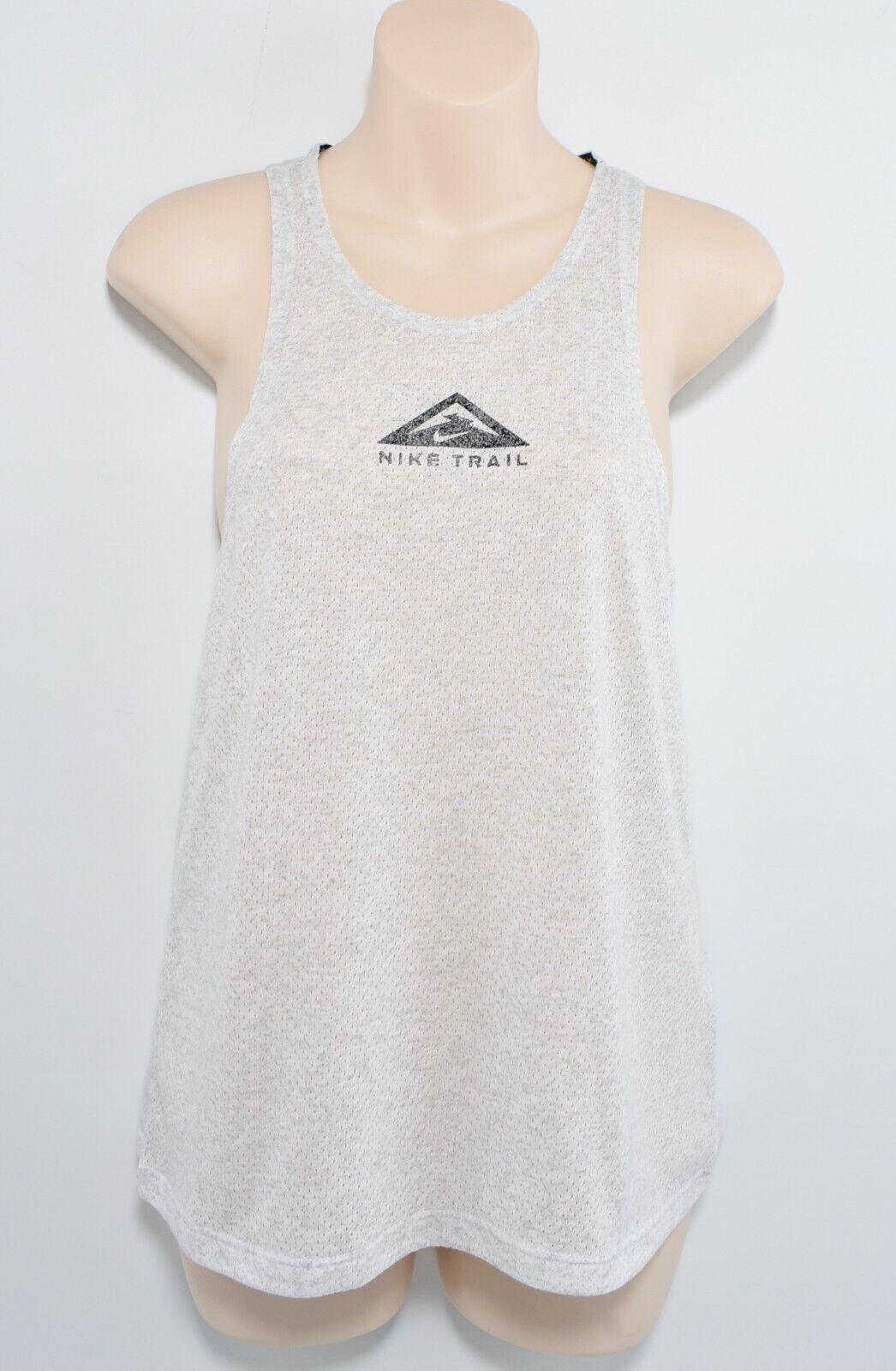 NIKE Womens CITY SLEEK Trail Running Tank Top, Grey/Silver, size M /UK 12
