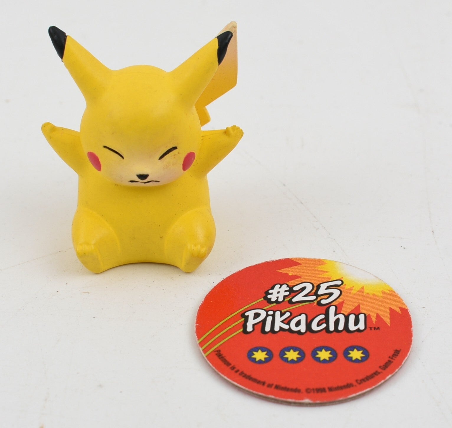 Vintage 1999 TOMY CGTSJ Nintendo Pokémon Figure - #25 Pikachu