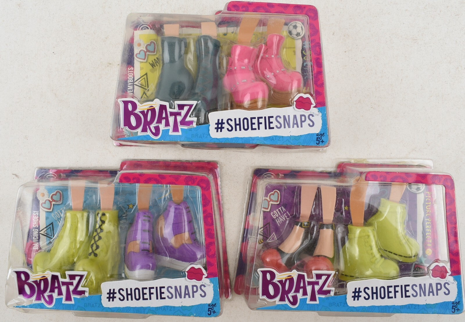 BRATZ SHOEFIESNAPS x 3 - Receive 3 Sets (6 Pairs)