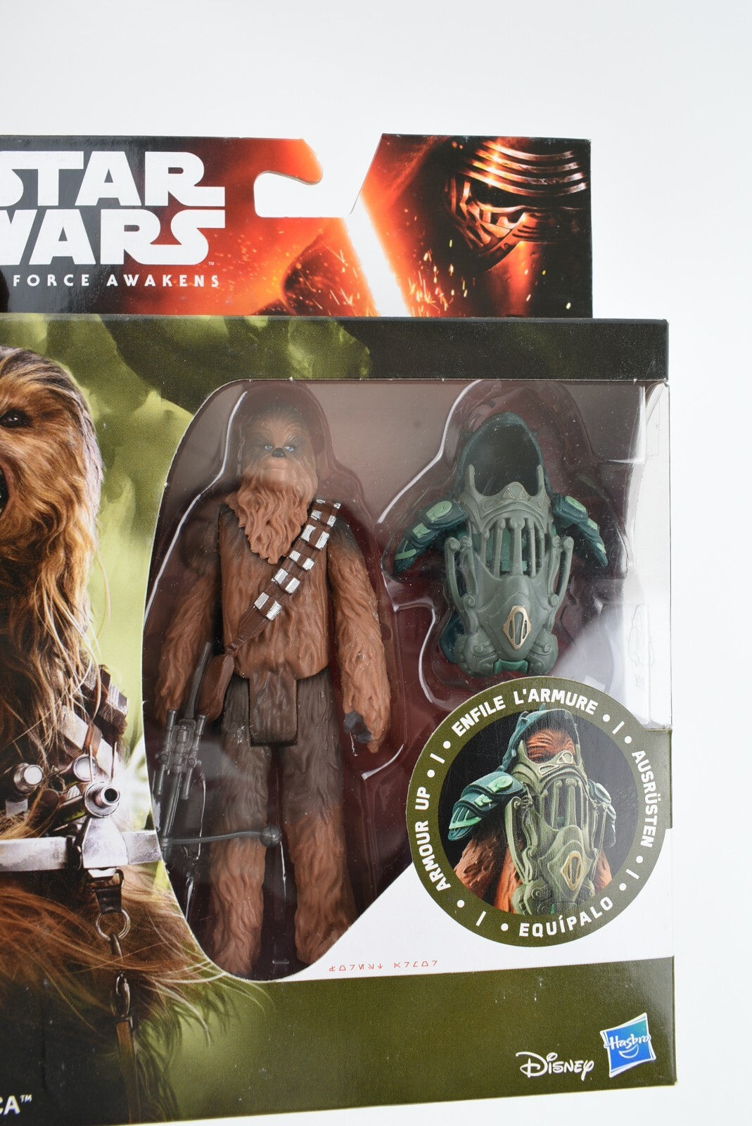 STAR WARS: The Force Awakens - CHEWBACCA Armour Up Figure