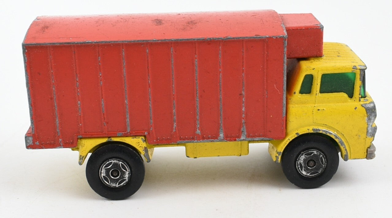 Vintage Matchbox Lesney - No:44 Refrigerator Truck, Die-Cast Model Truck