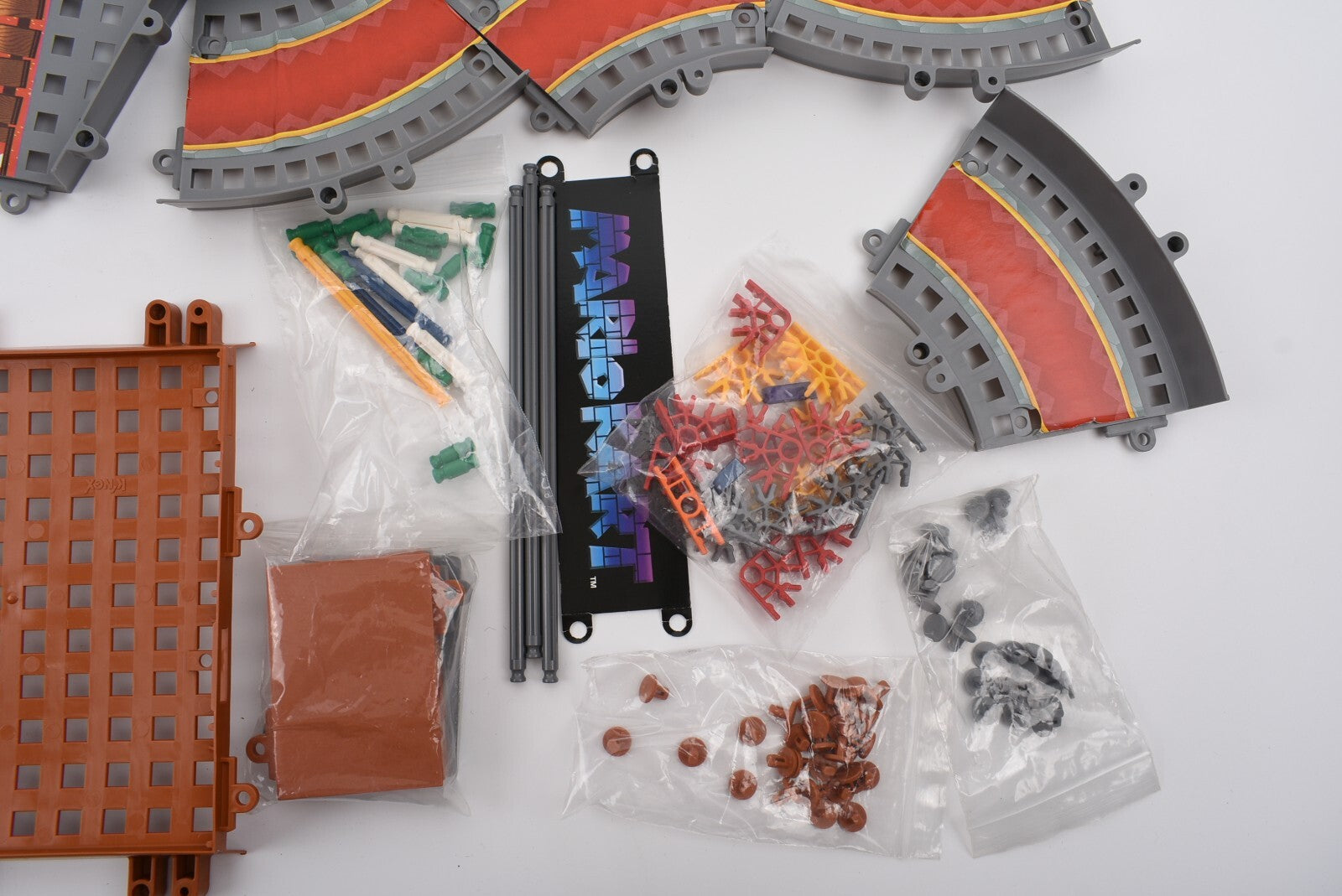 K’NEX Mario Kart Wii - Mario and Luigi Starting Line Building Set  *no karts*