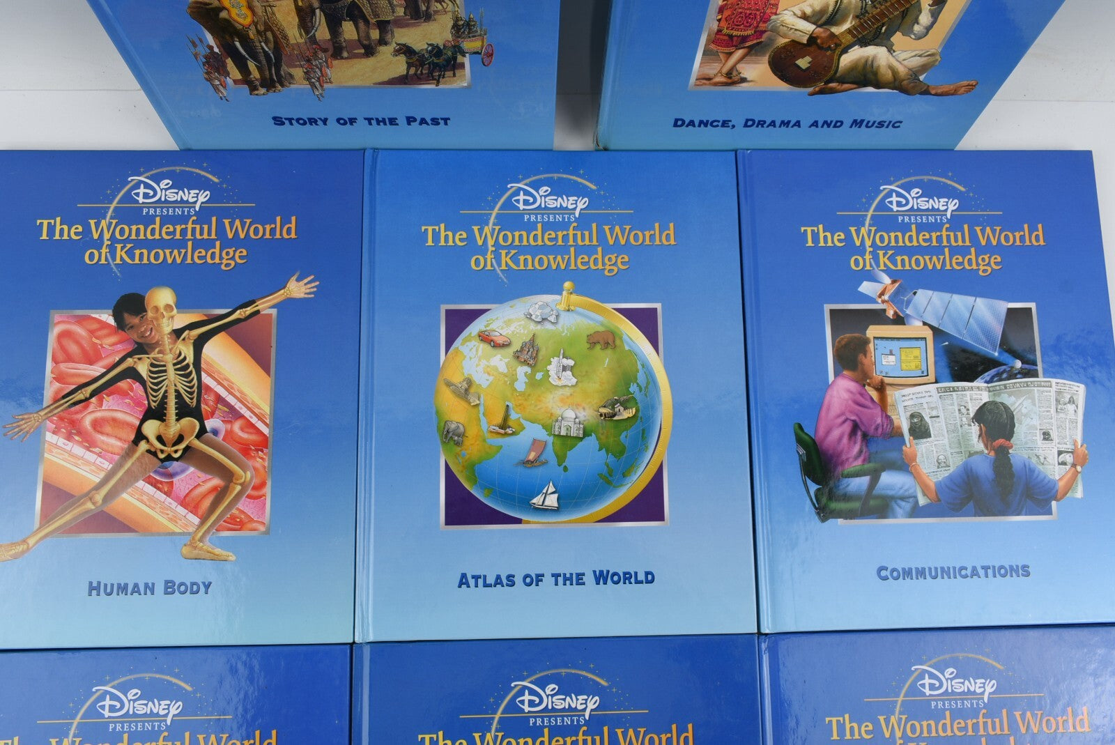 Disney presents THE WONDERFUL WORLD OF KNOWLEDGE / Set of 8 Books (1999)