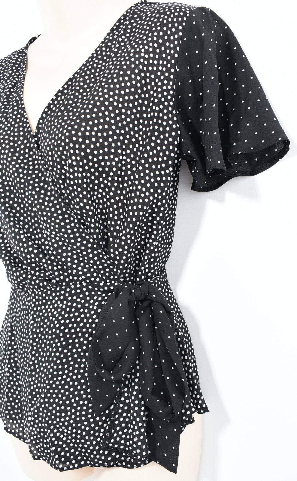 PARAPHRASE Womens Polka Dot Wrap Top, Black/White, size SMALL