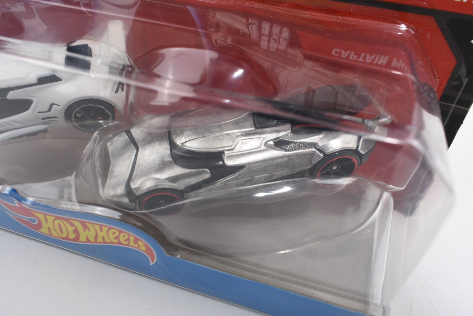 STAR WARS HOT WHEELS - 2pc Die-Cast Vehicle Pack - Stormtrooper & Captain Phasma