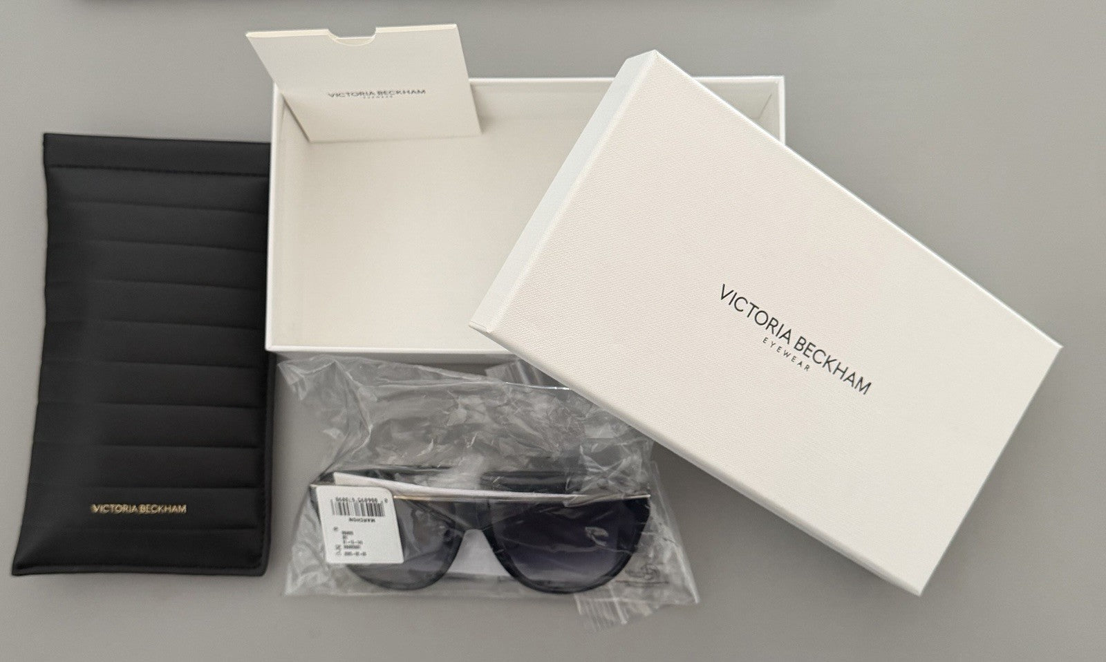 VICTORIA BECKHAM VB682S 001 Sunglasses Black Frame Smoke Gradient Lenses 61mm