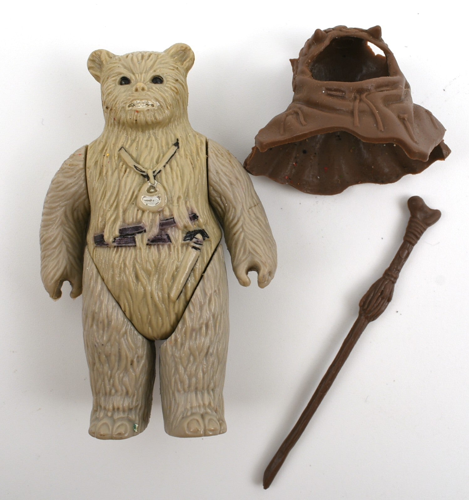 Collectable Vintage Star Wars CHIEF CHIRPA EWOK Figure With Accessories (1983)