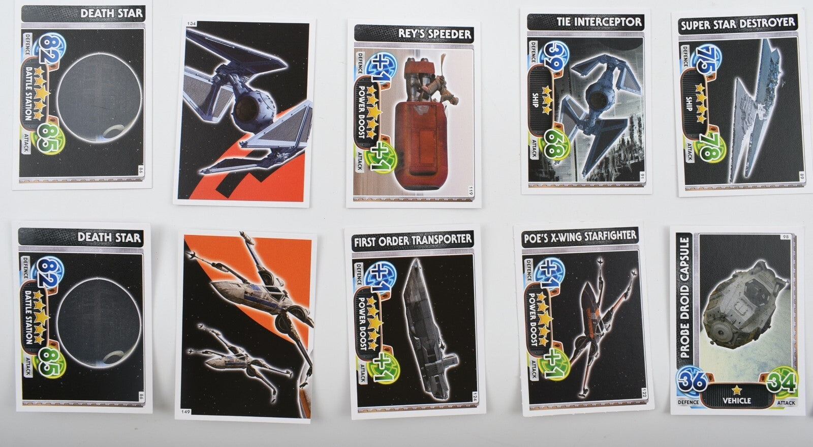 Topps Star Wars Force Attax Universe Trading Cards Bundle, Tin + 50 Cards