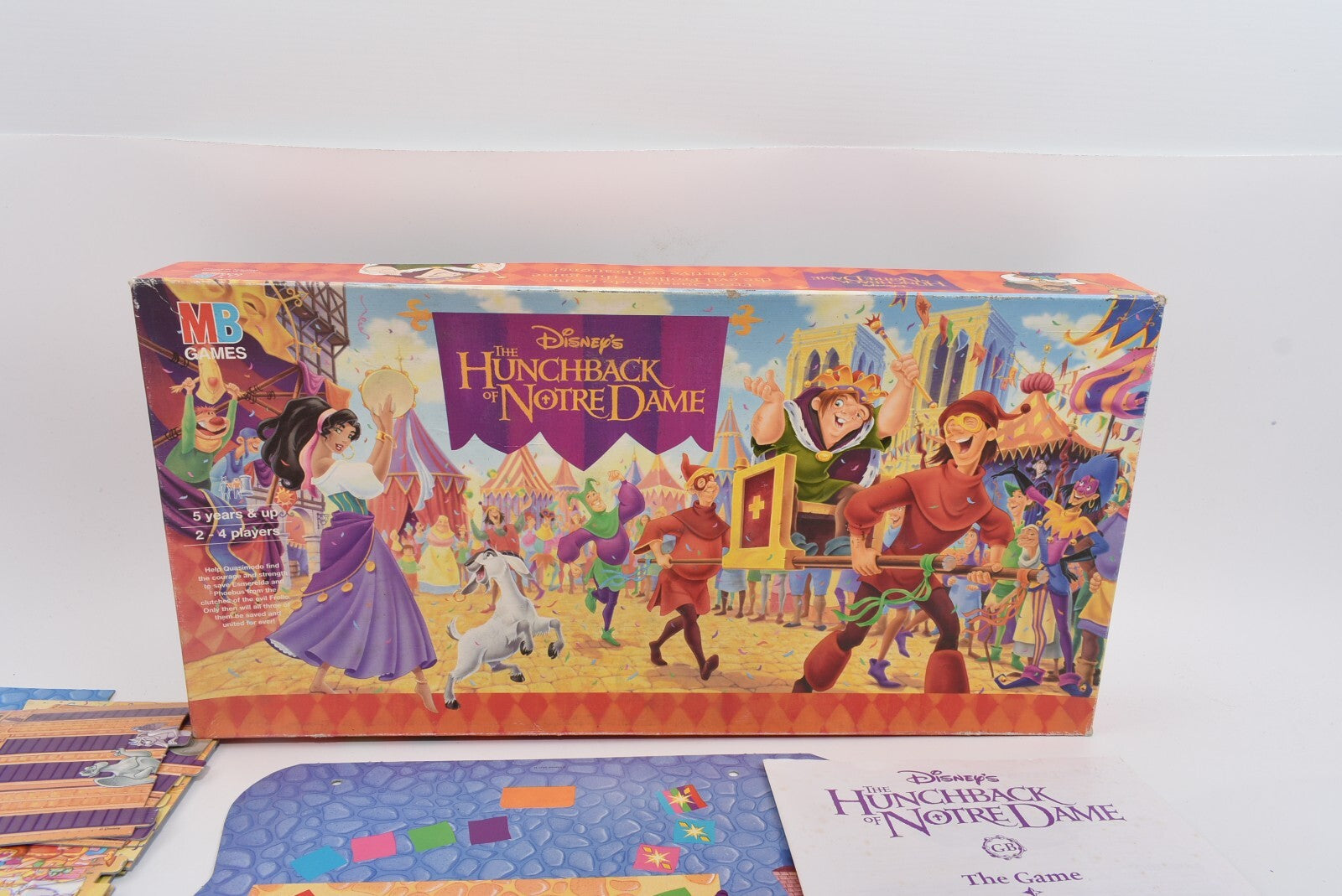 THE HUNCHBACK OF NOTRE DAME - Vintage 3D Board Game, MB Games (1996)