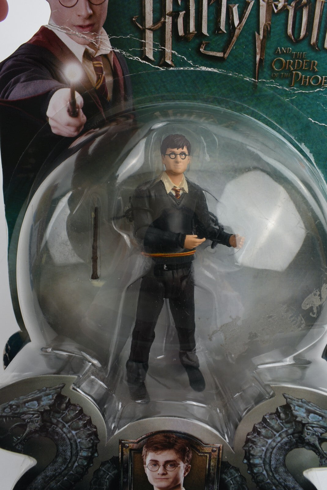 HARRY POTTER and the Order of the Phoenix - HARRY POTTER & WAND Action Figure
